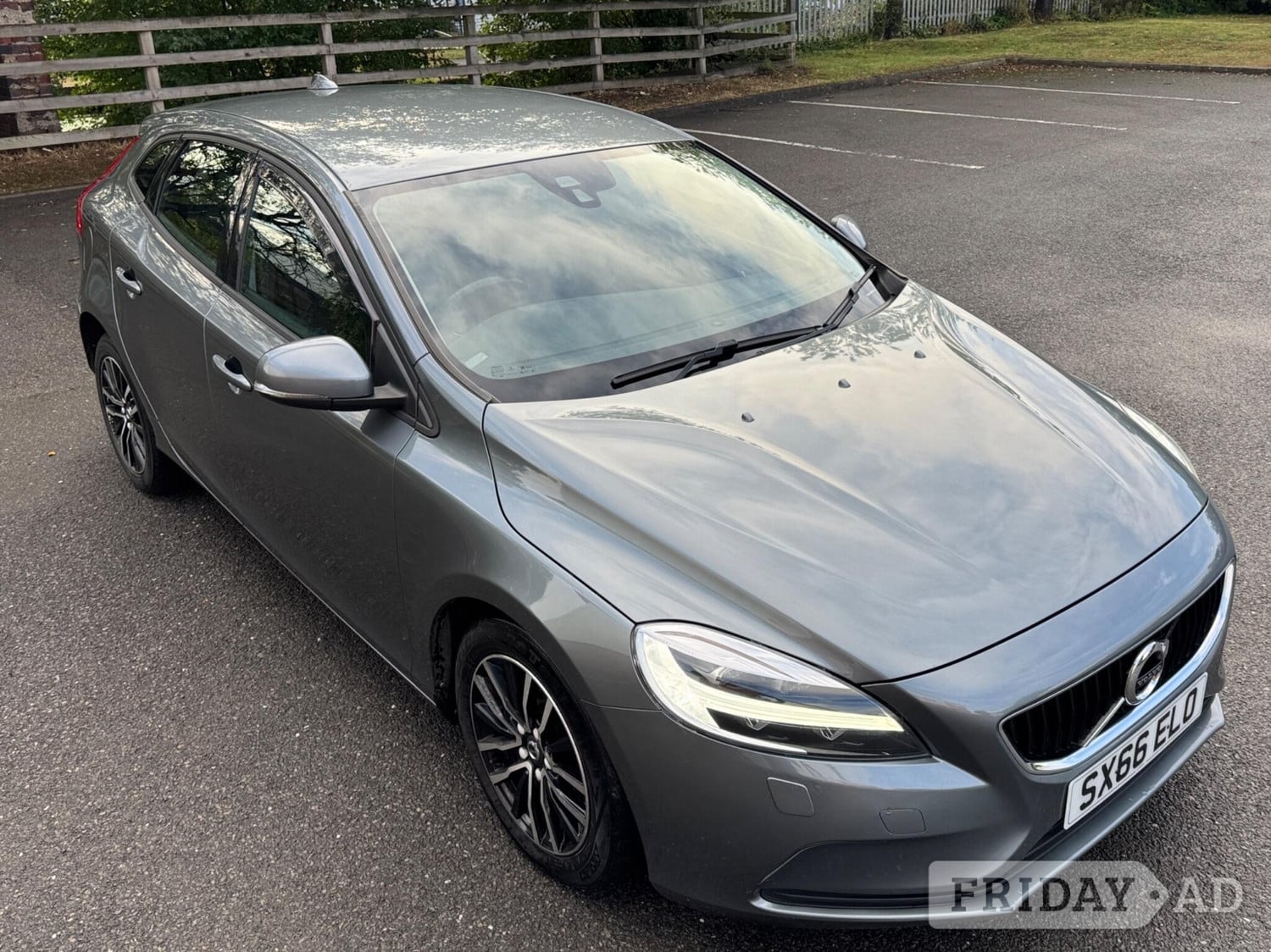 [ berth ]Volvo V40