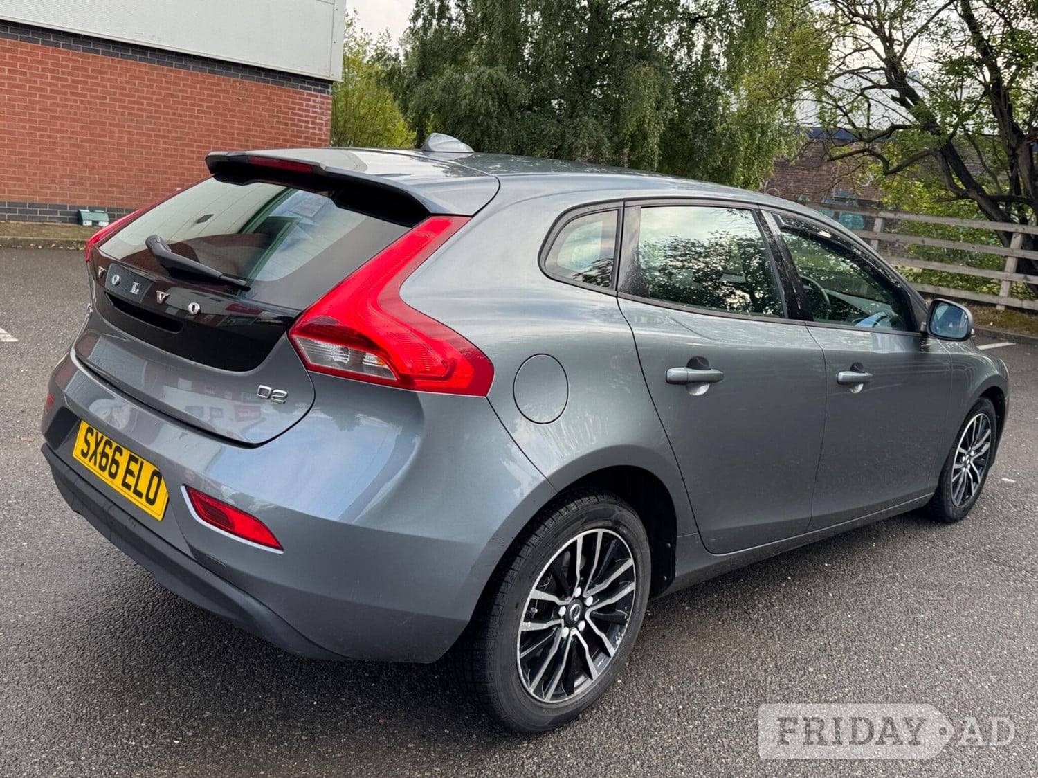Volvo V40 2016 - Cars