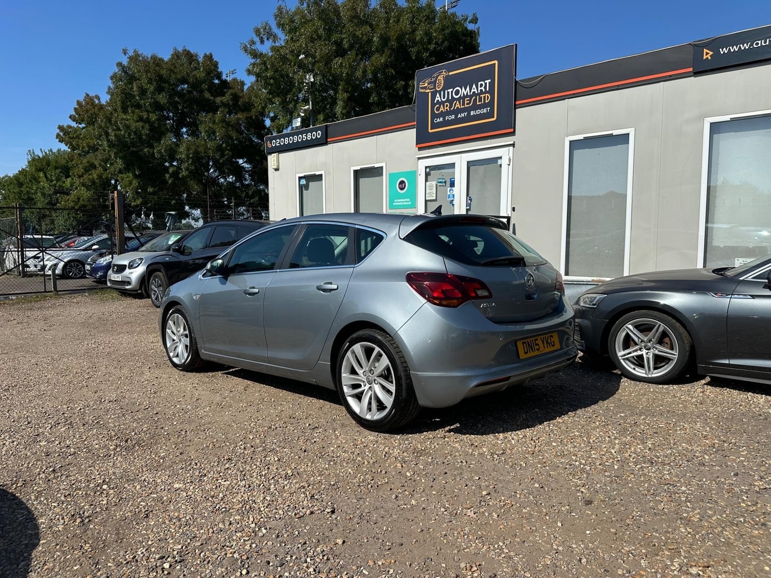 Vauxhall Astra 2015 - Cars in Sunbury-On-Thames