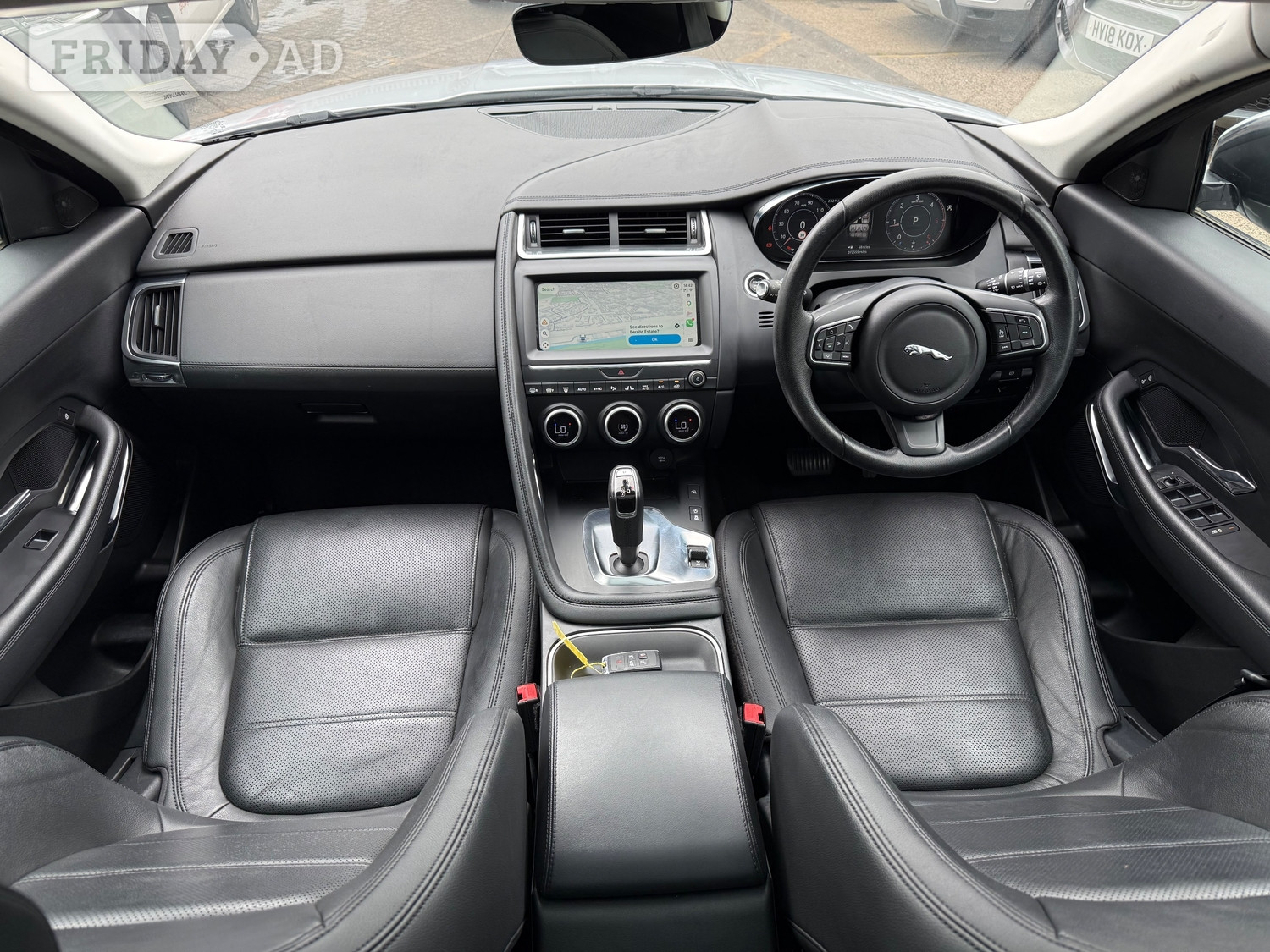 [ berth ]Jaguar E-Pace