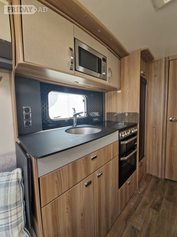 [2 berth ]Swift Elegance 480