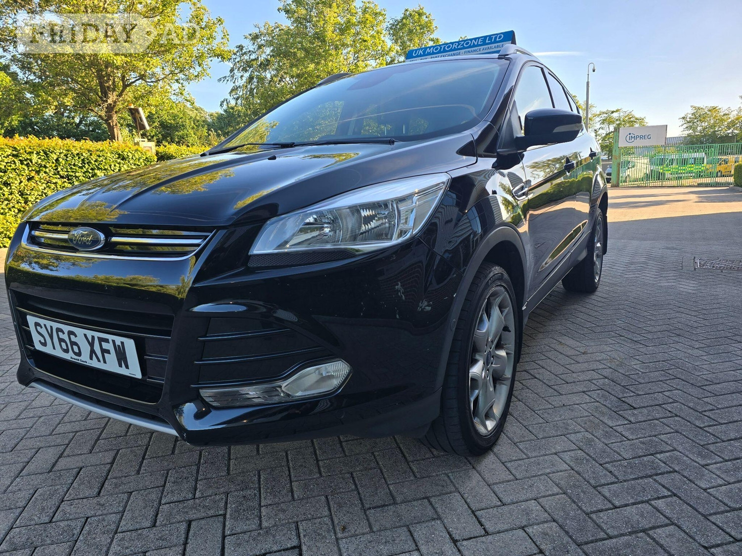 [ berth ]Ford Kuga