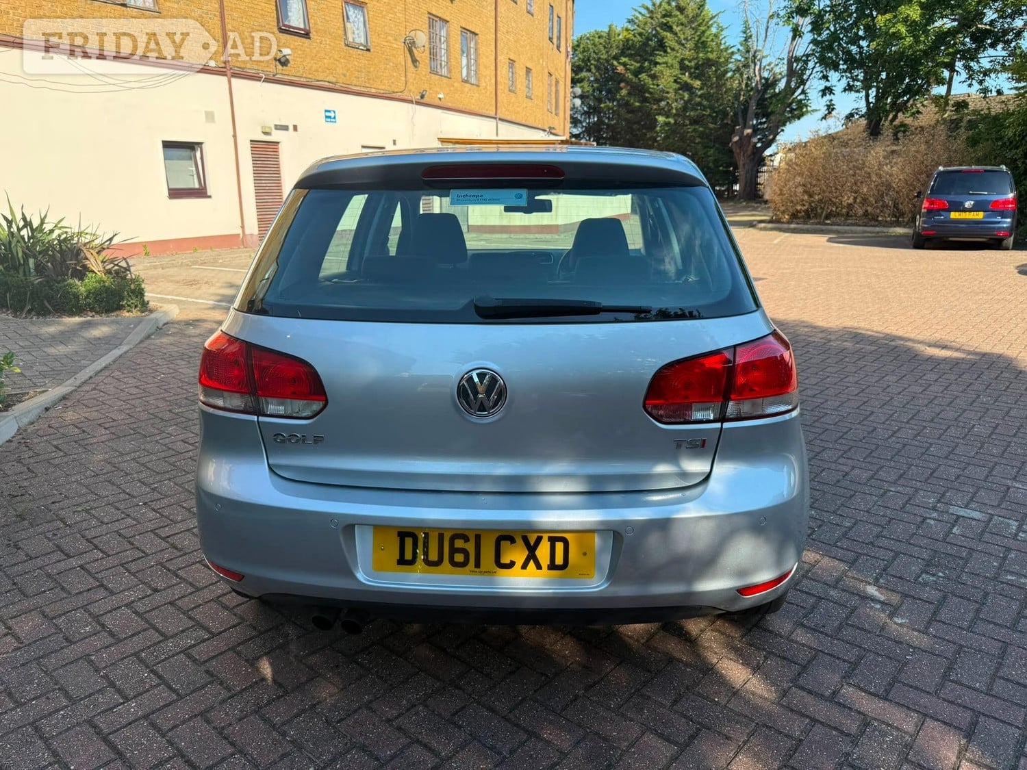 Volkswagen Golf 2011 - Cars