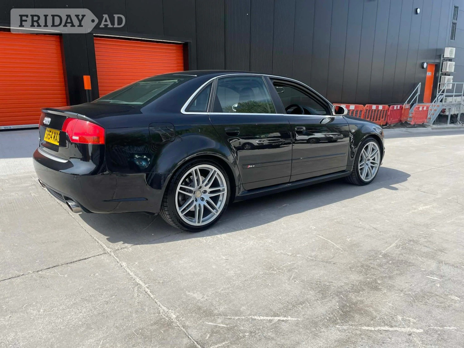 [ berth ]Audi RS4