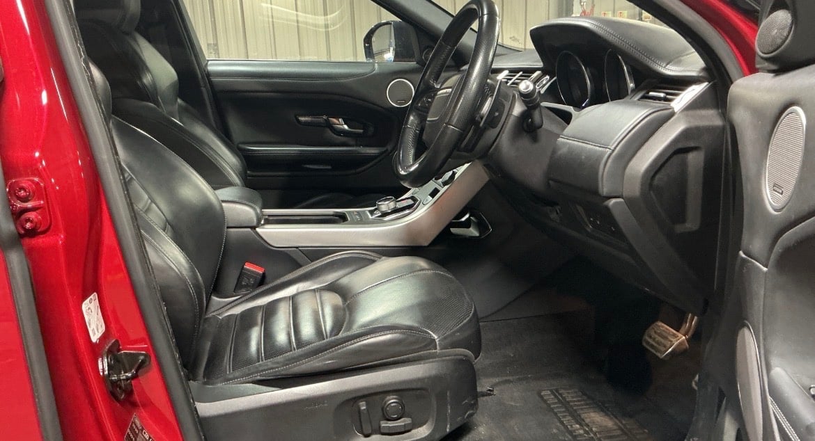 [ berth ]Land Rover Range Rover Evoque