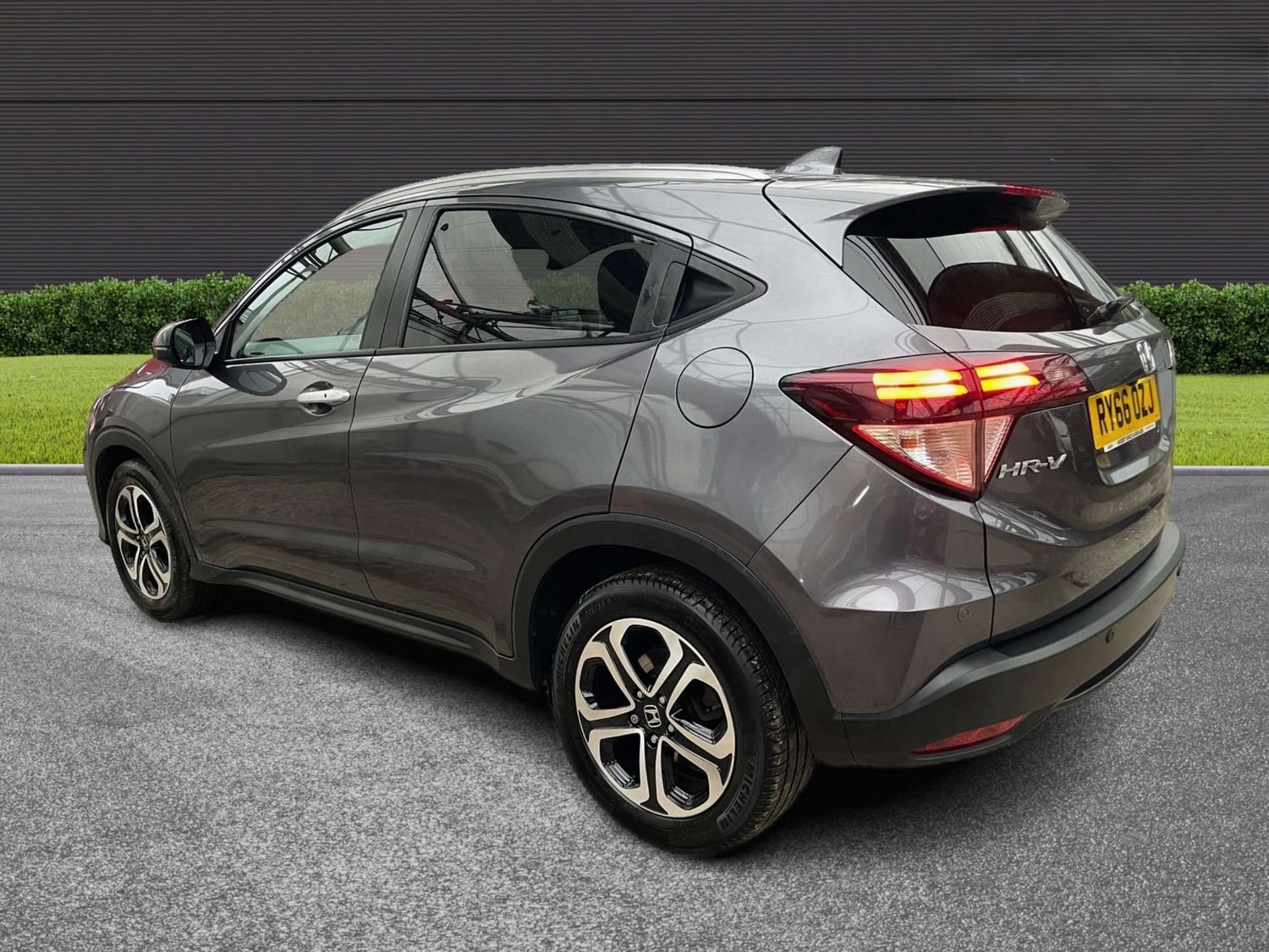 Honda HR-V 2016 - Cars in Billingshurst