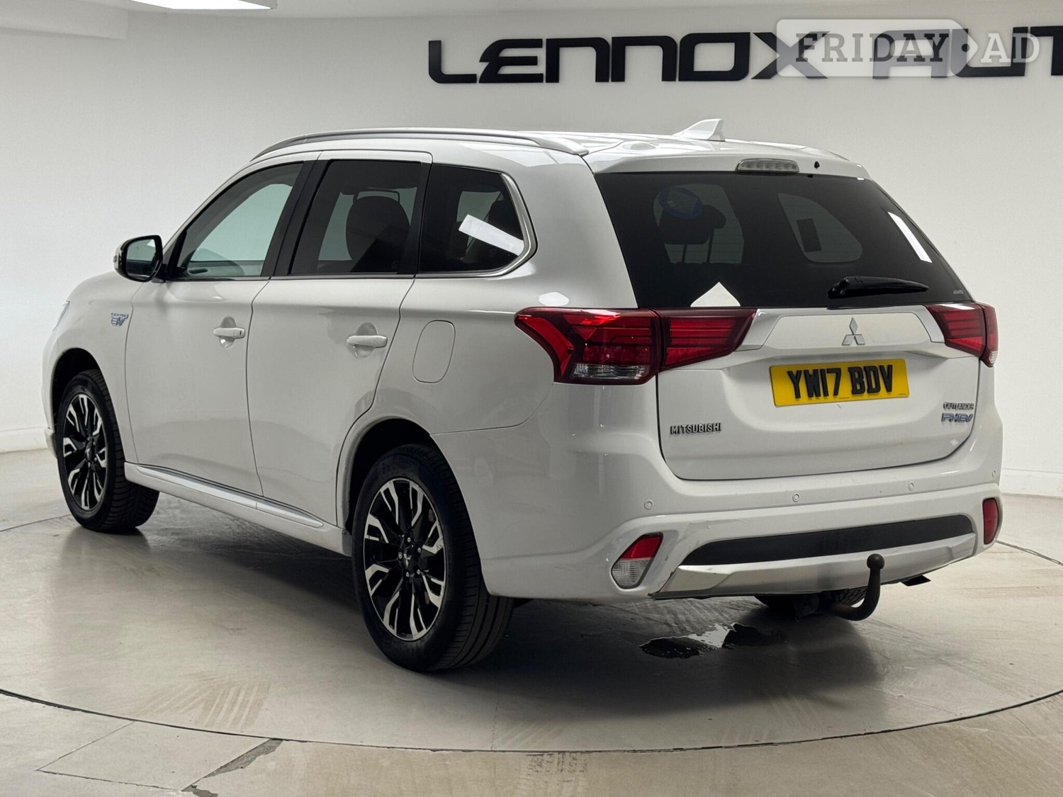 Mitsubishi Outlander 2017 - Cars in Brent