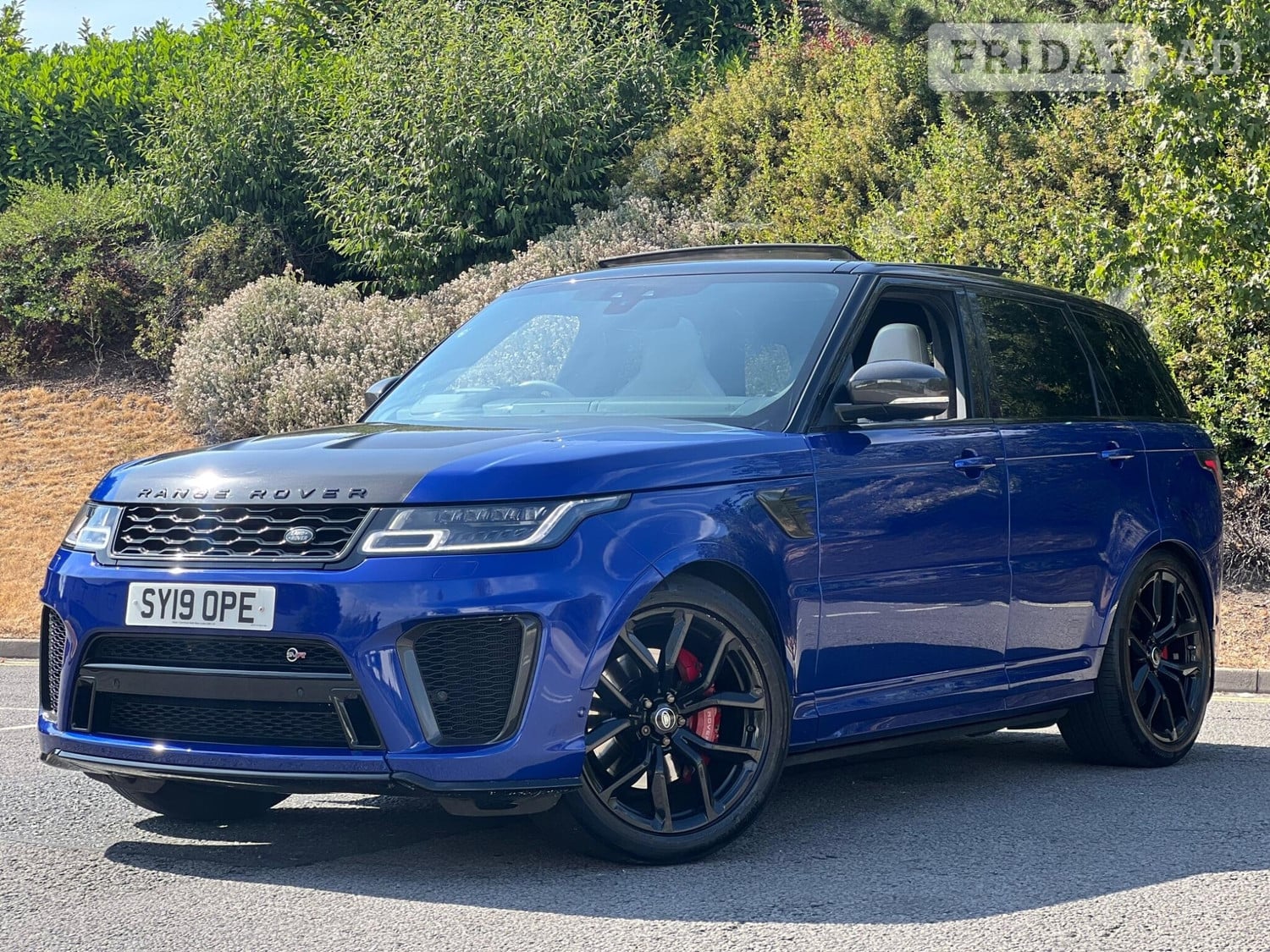 [ berth ]Land Rover Range Rover Sport
