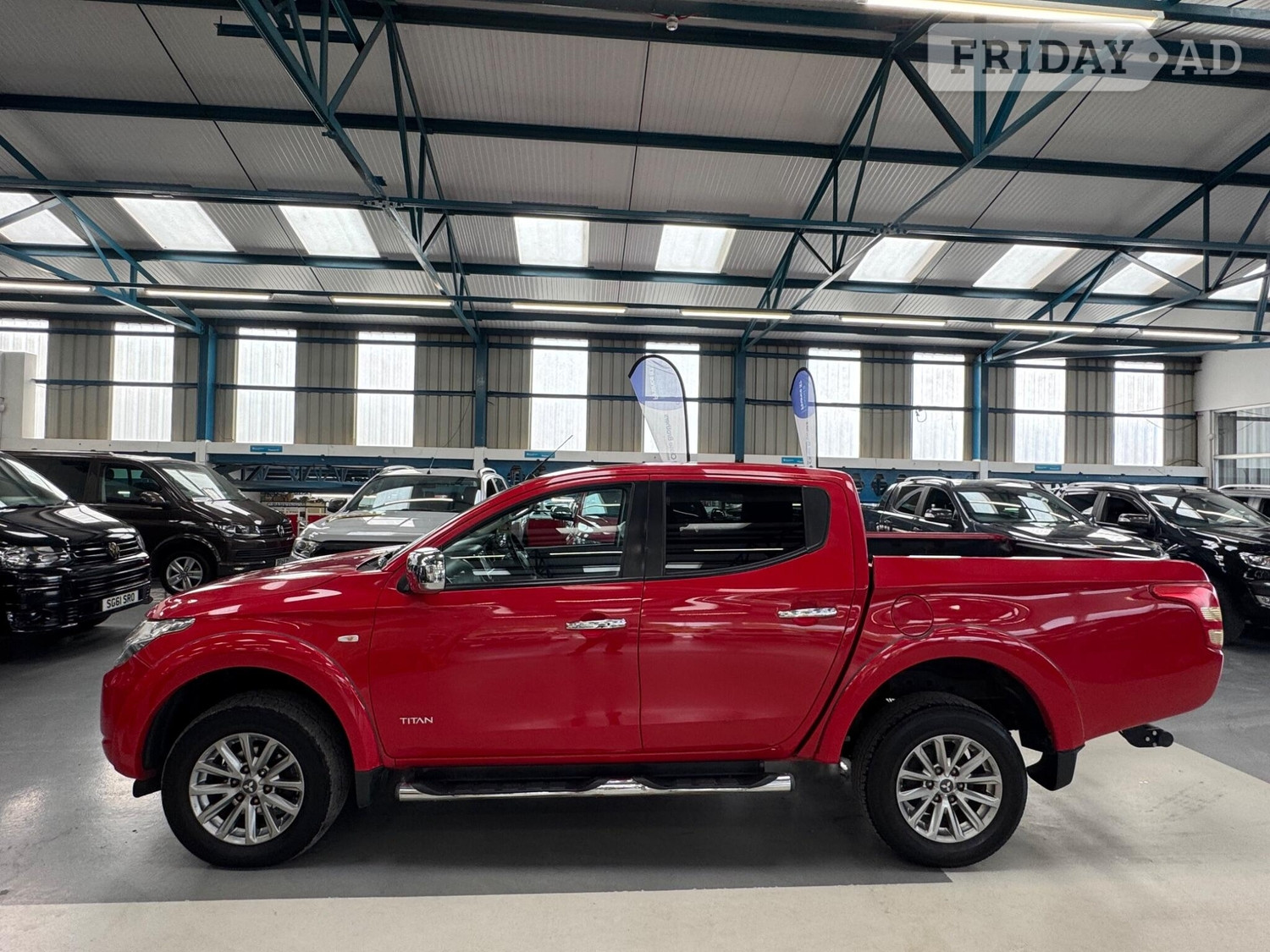 Mitsubishi L200 2016 - Vans & Commercial Vehicles in Bolton