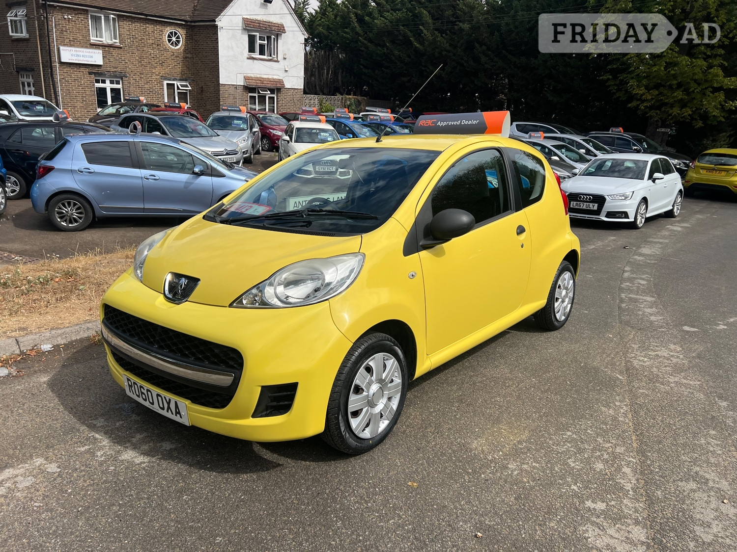 Peugeot 107 2010 in Horley