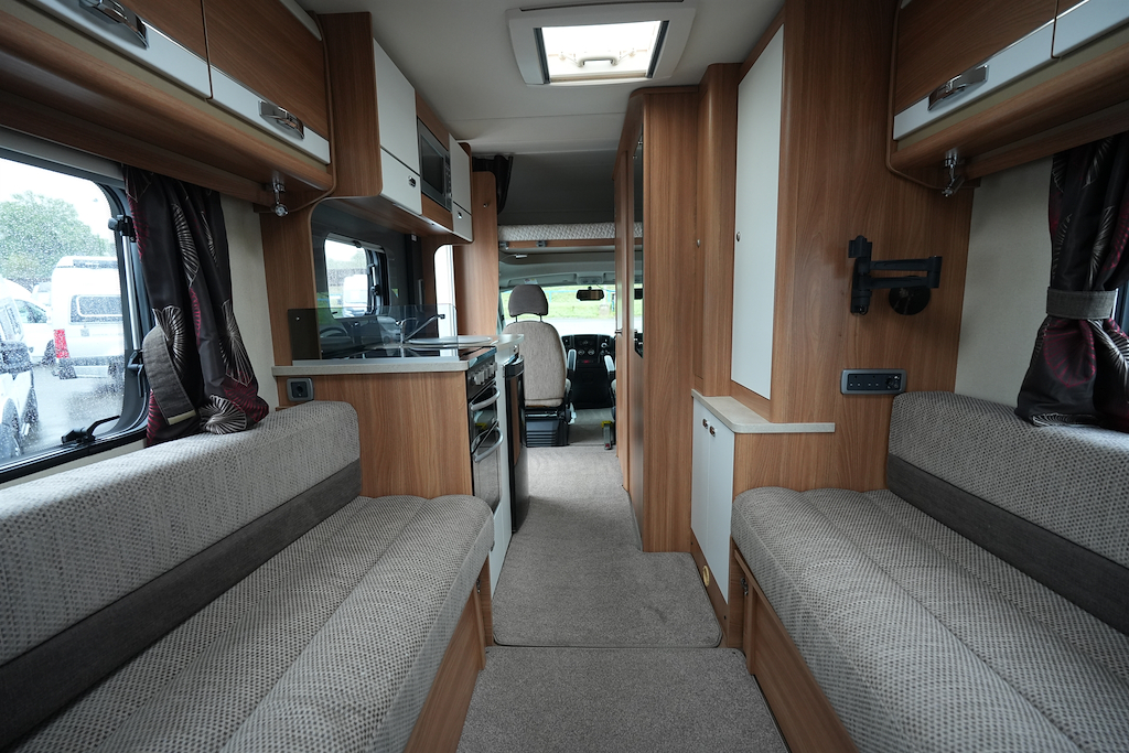 [4 berth ]Swift Esprit 464