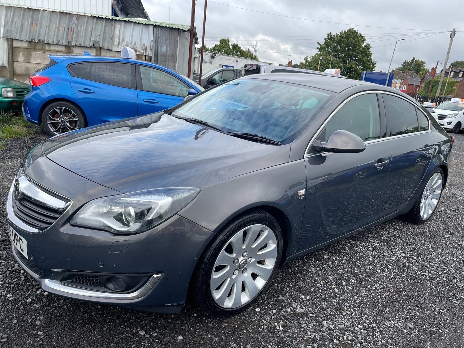 [ berth ]Vauxhall Insignia