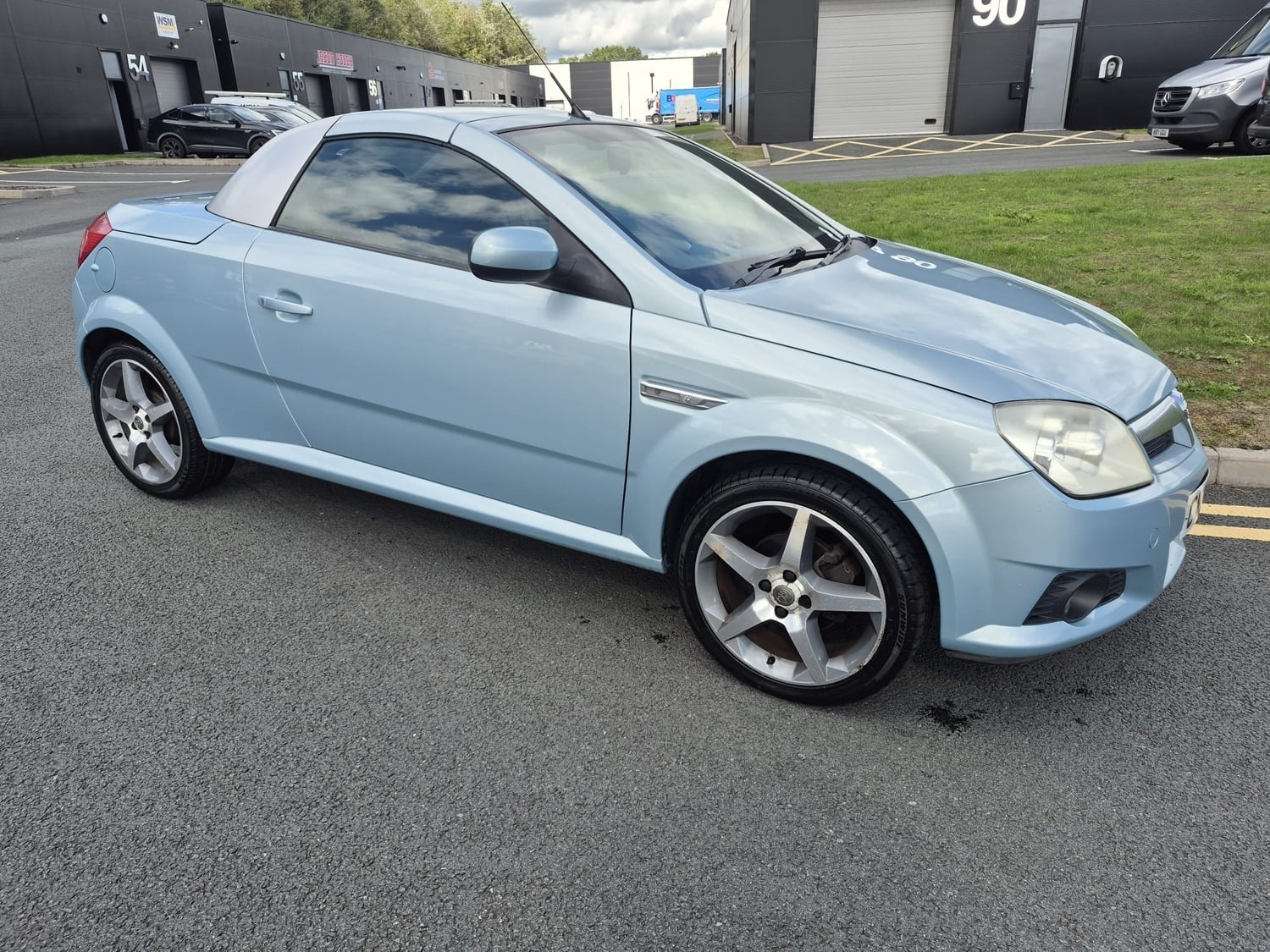 Vauxhall Tigra 2008 - Cars in Market Drayton