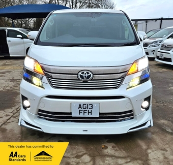 Toyota Vellfire 2013