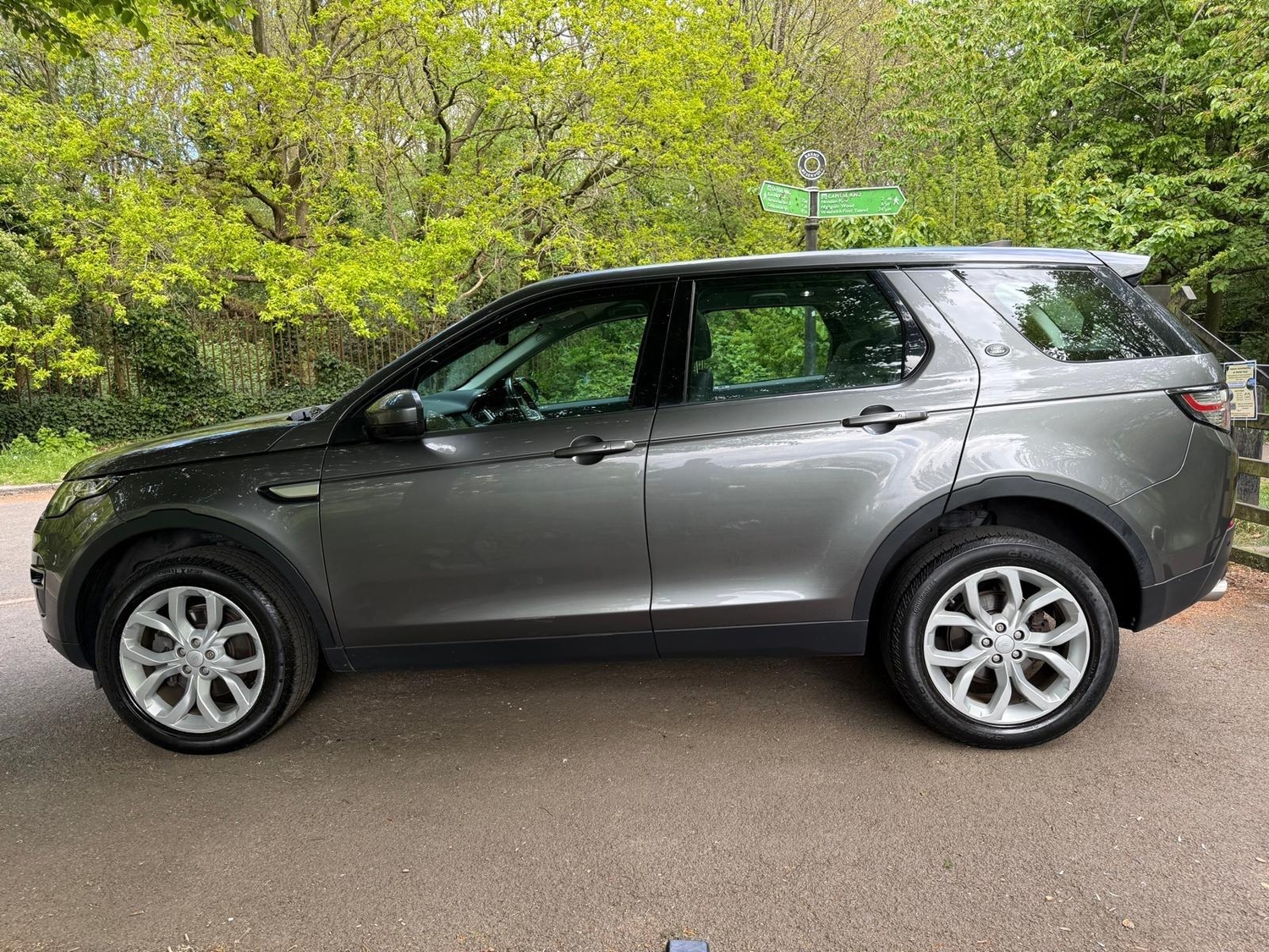 Land Rover Discovery Sport 2018 - Cars