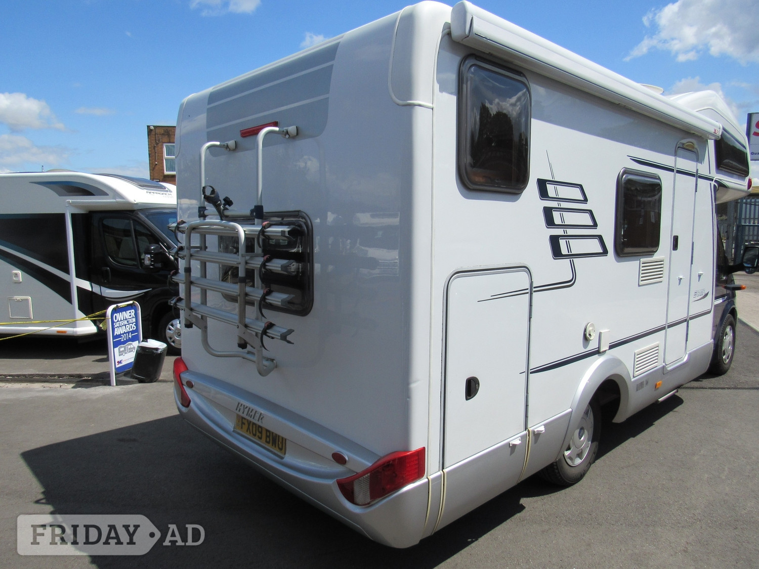 [ berth ]Hymer Camp C 622 CL