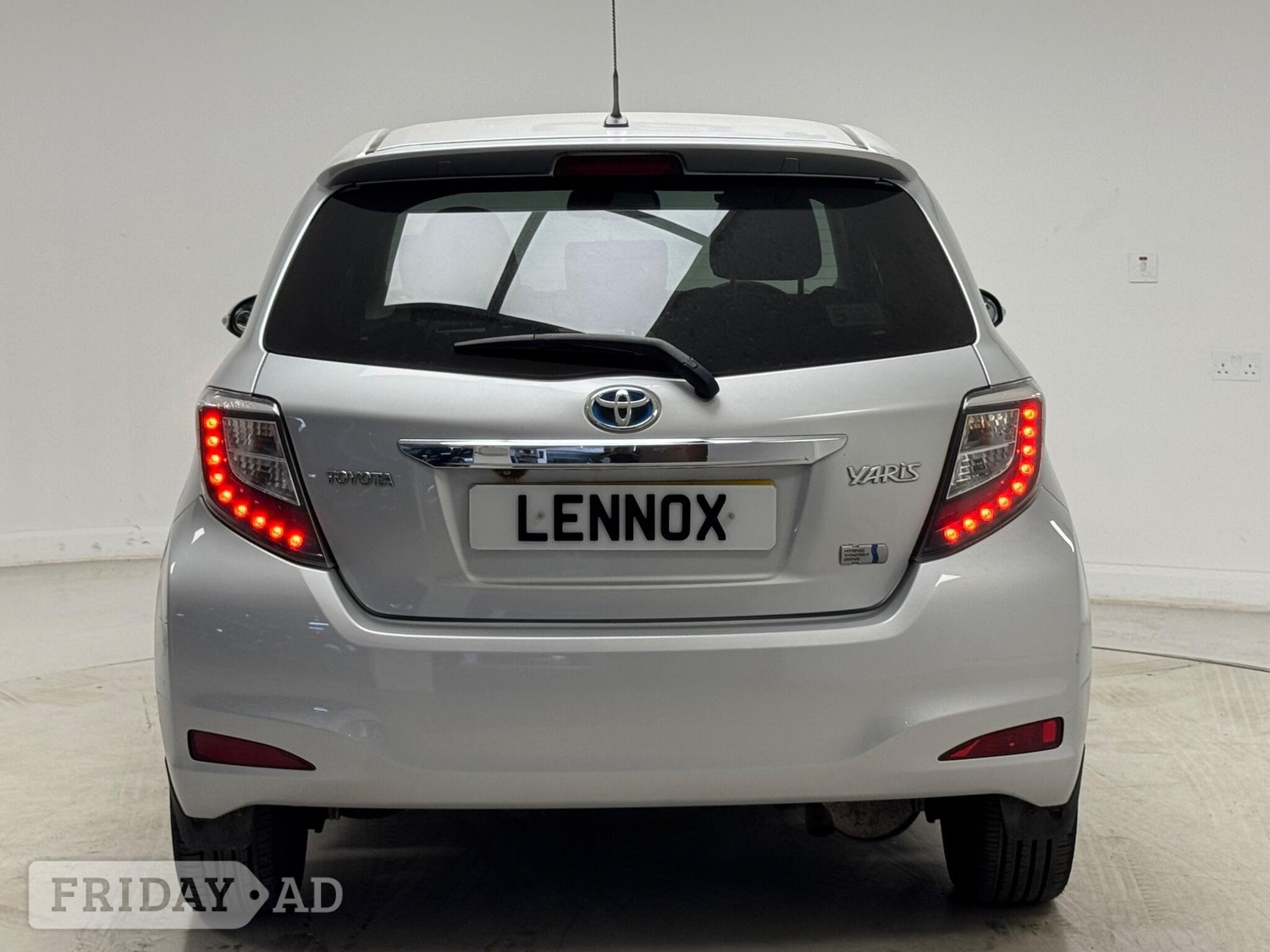Toyota Yaris 2012 - Cars