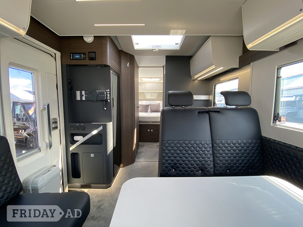 Adria Matrix Supreme 670 SC Newark