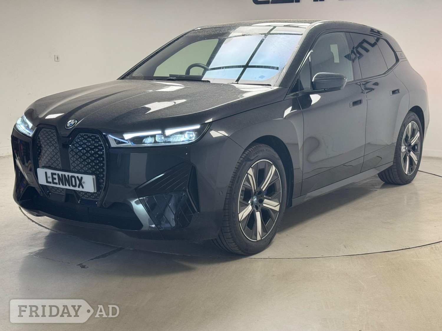 [ berth ]BMW iX