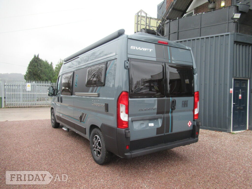 [2 berth ]Swift Carrera 122