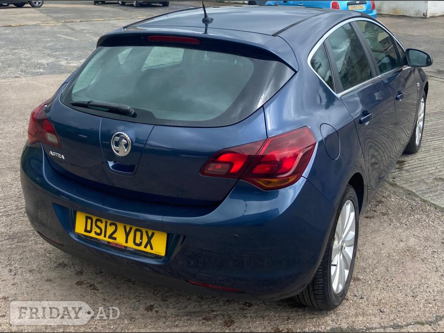 [ berth ]Vauxhall Astra