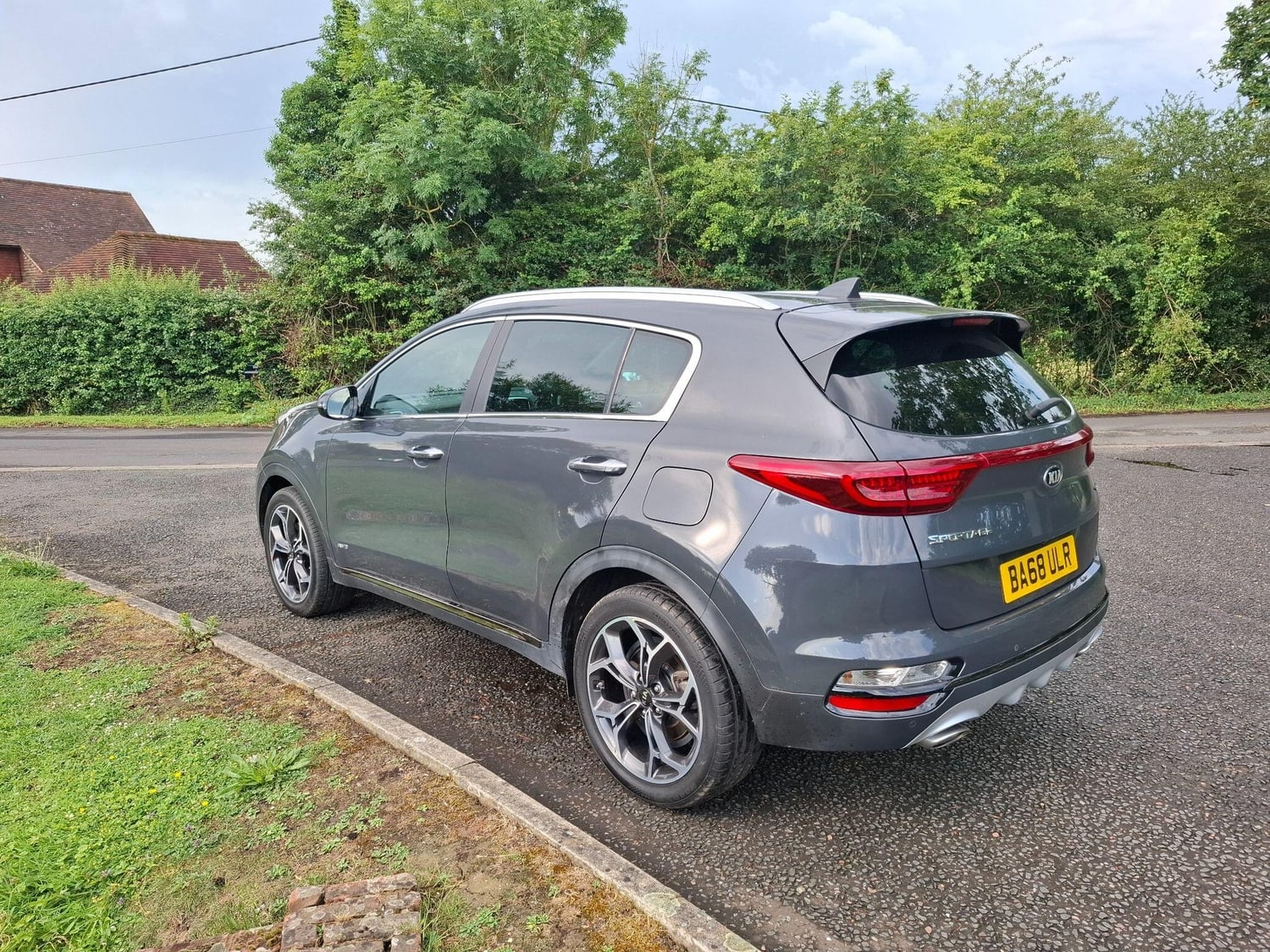 [ berth ]Kia Sportage