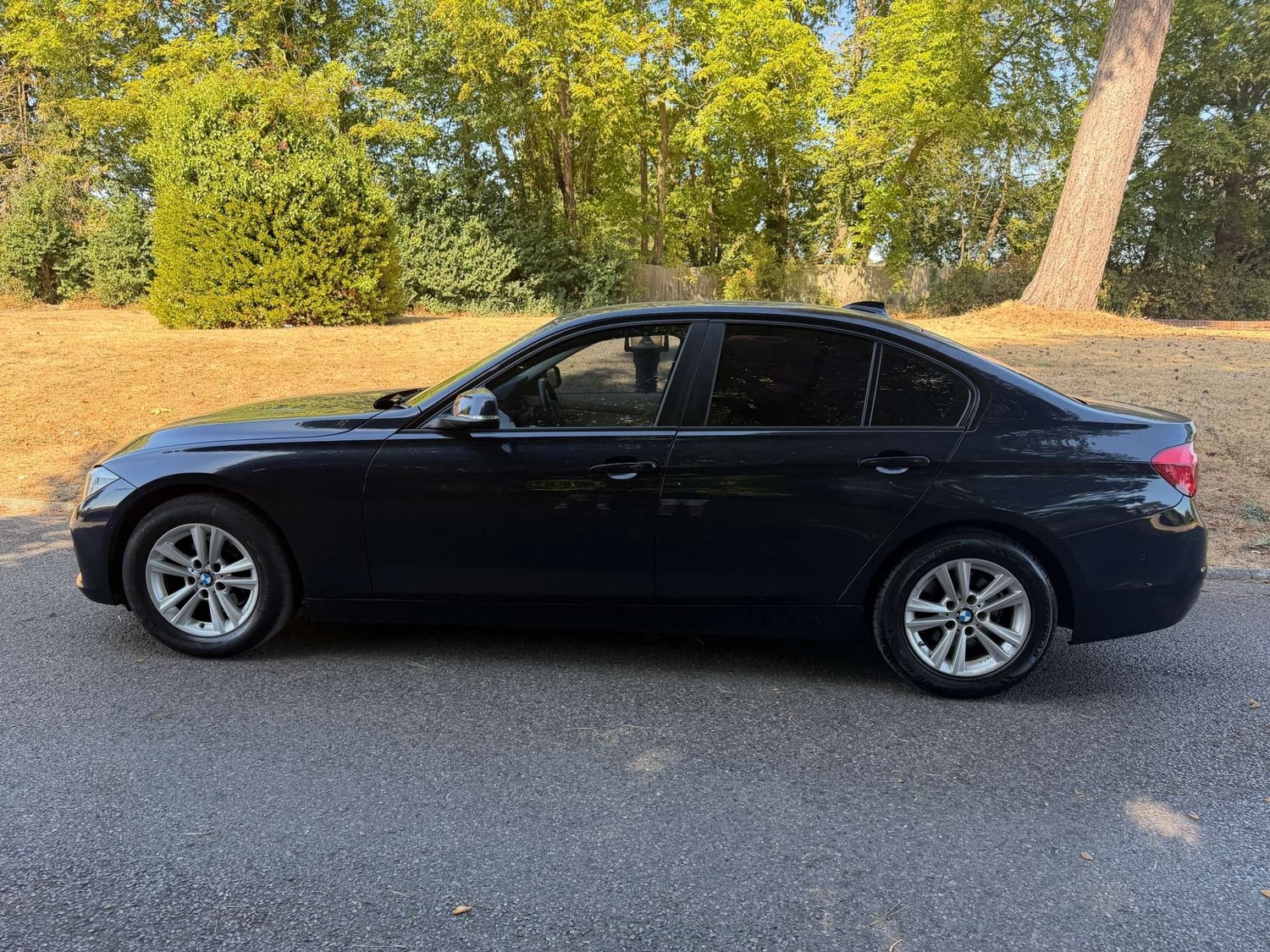 [ berth ]BMW 3 Series