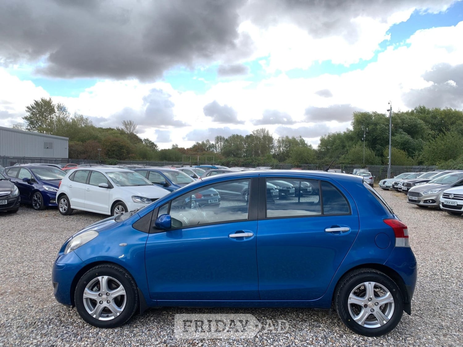 Toyota Yaris 2010 - Cars in Swindon