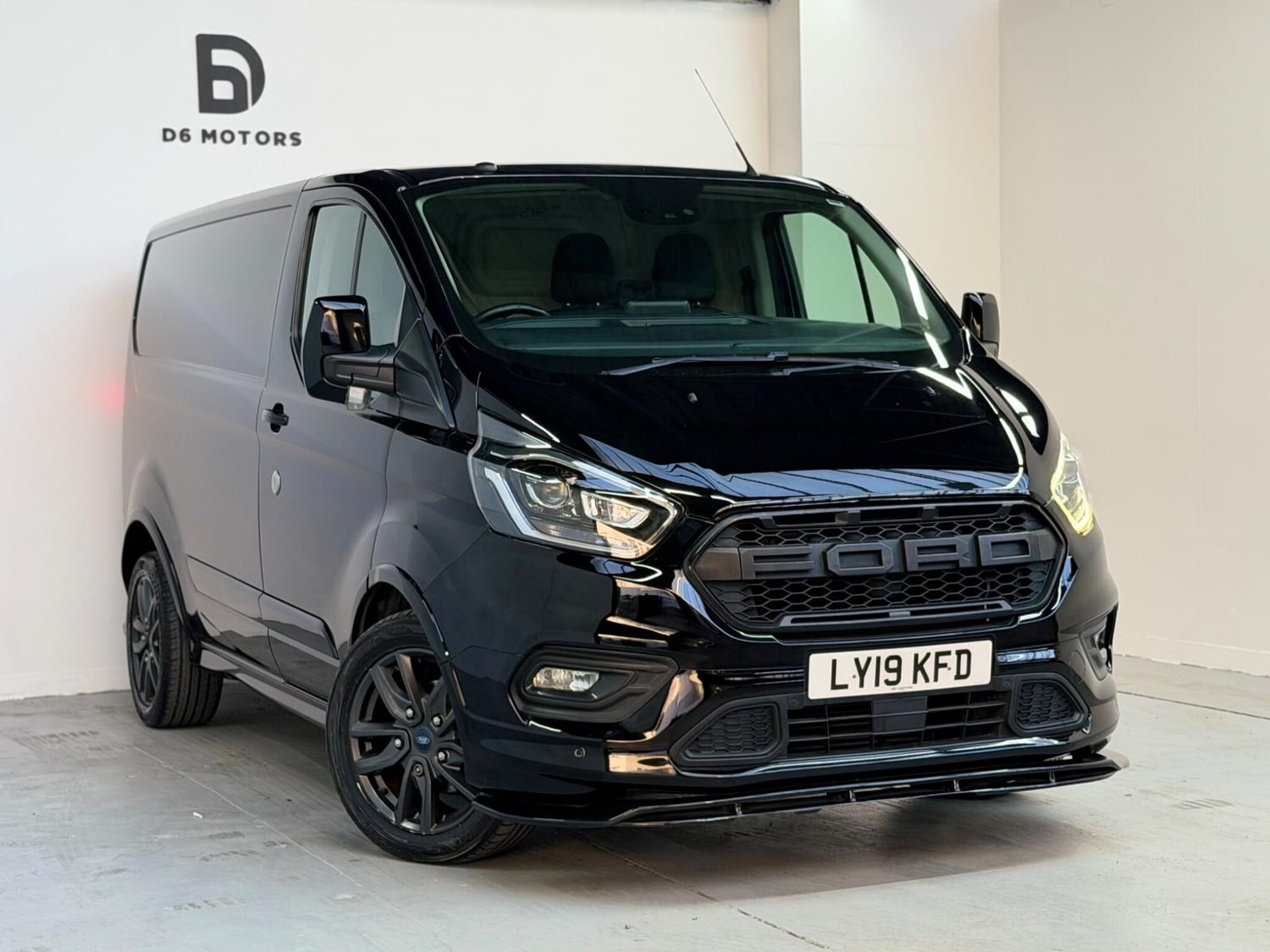 Ford Transit Custom 2019 in Brent