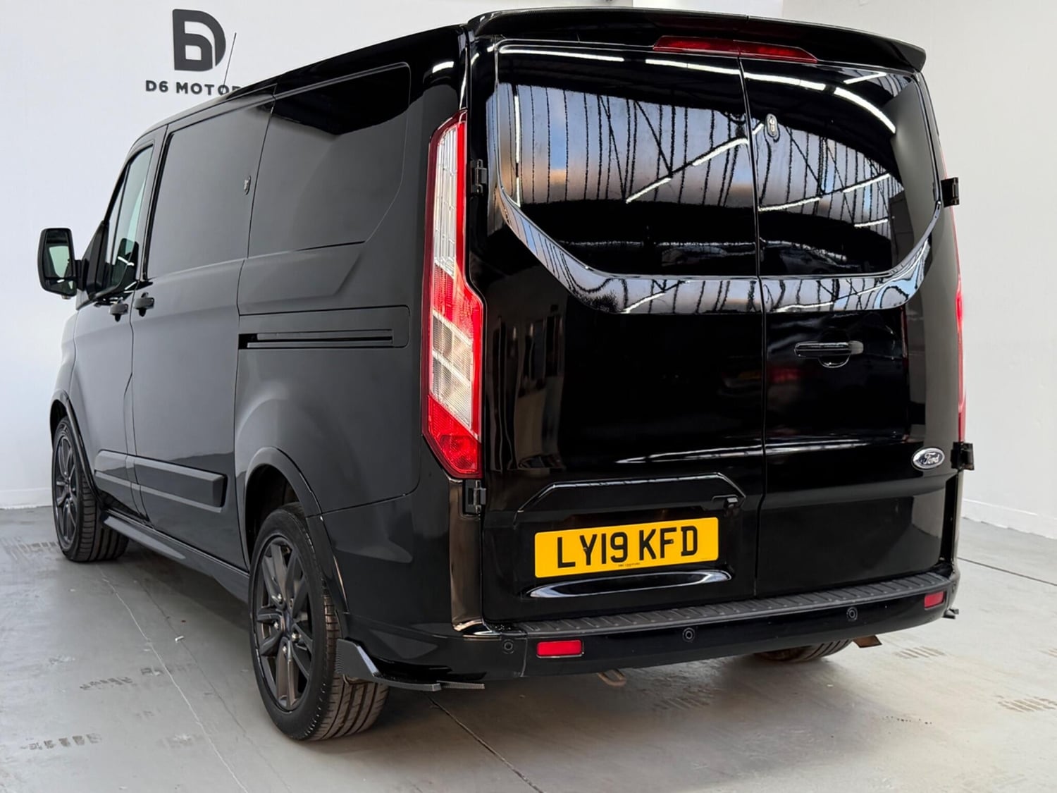 Ford Transit Custom 2019 - Vans & Commercial Vehicles in Brent