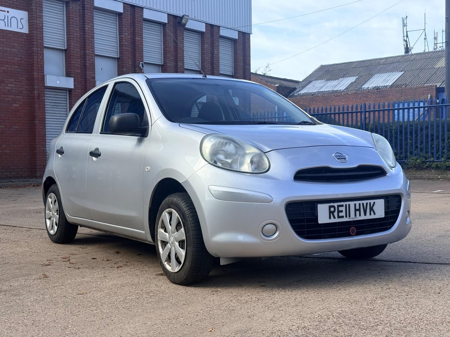 Nissan Micra 2011 - Cars