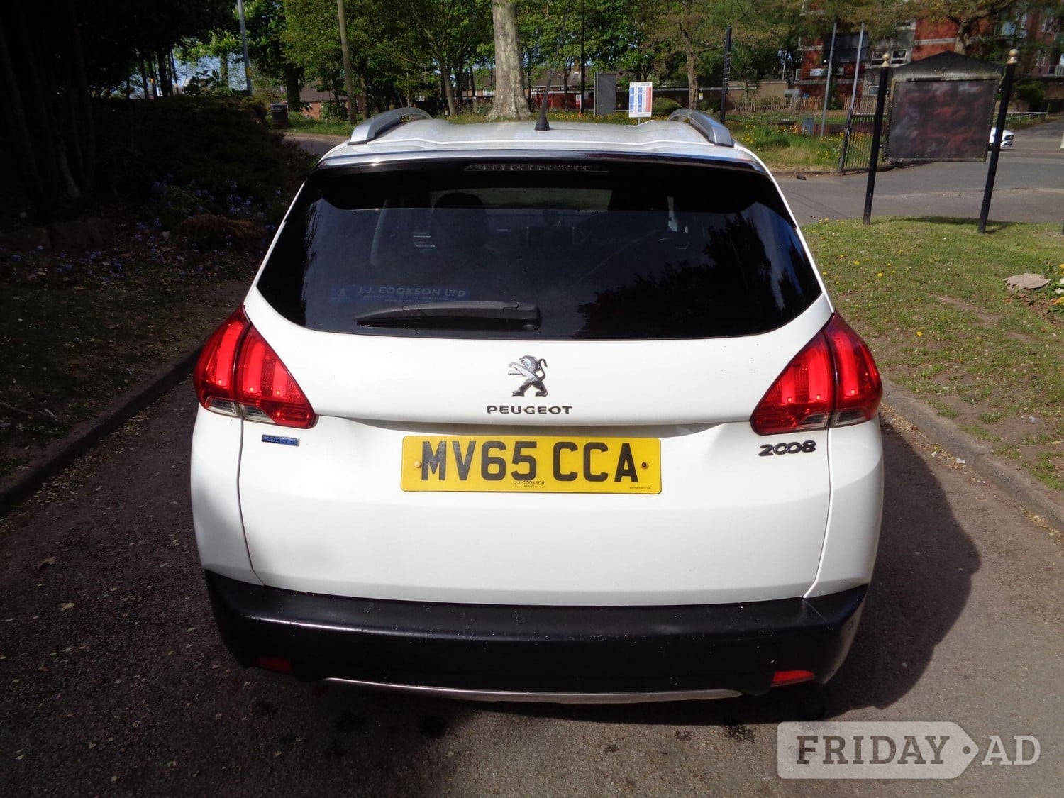 Peugeot 2008 2015 - Cars