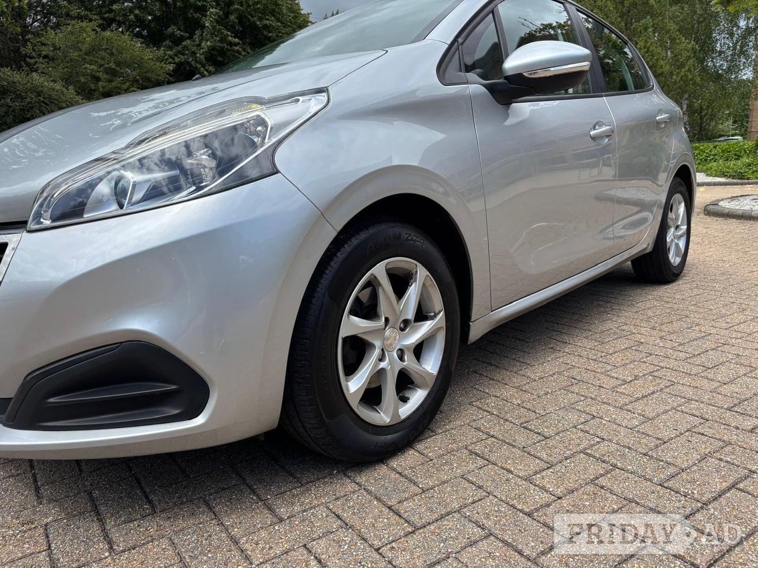 Peugeot 208 2016 - Cars