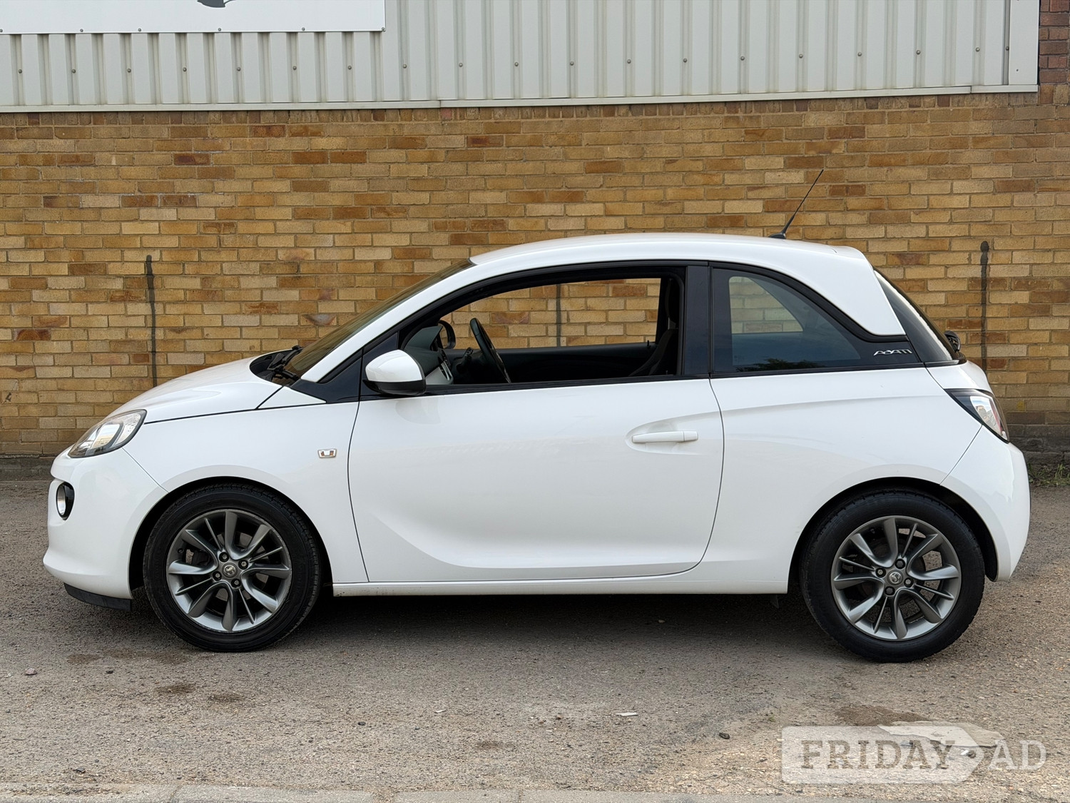 Vauxhall Adam 2016 - Cars