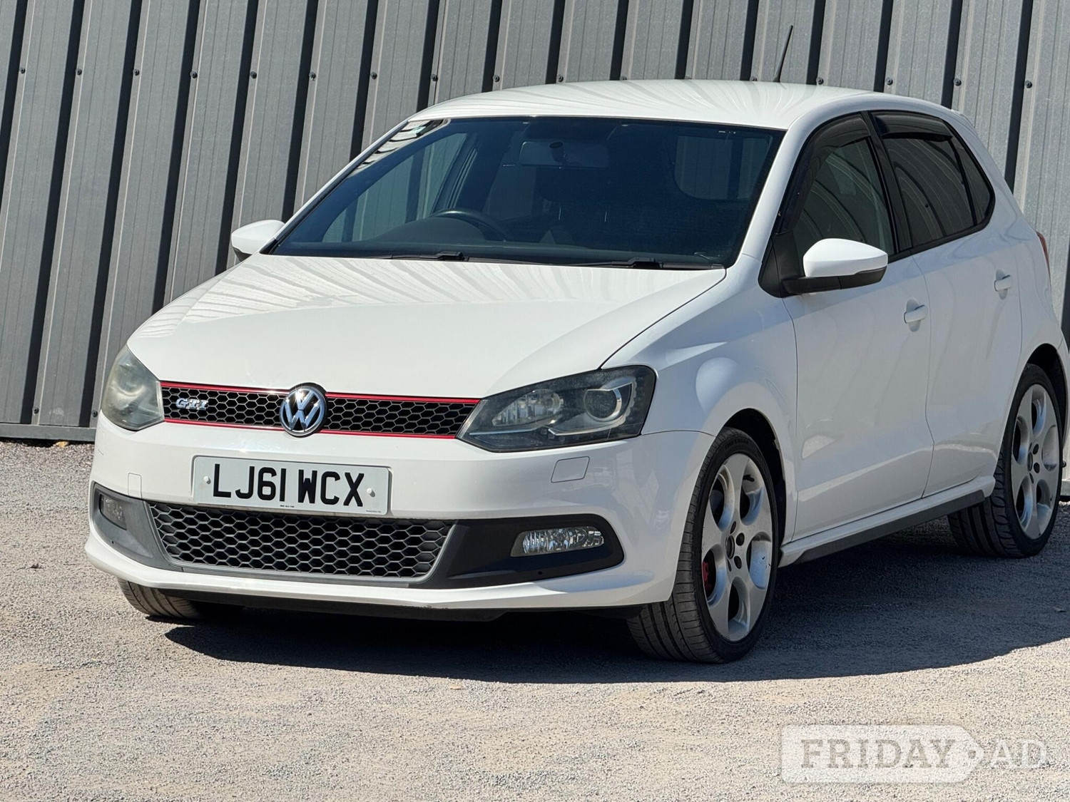 [ berth ]Volkswagen Polo