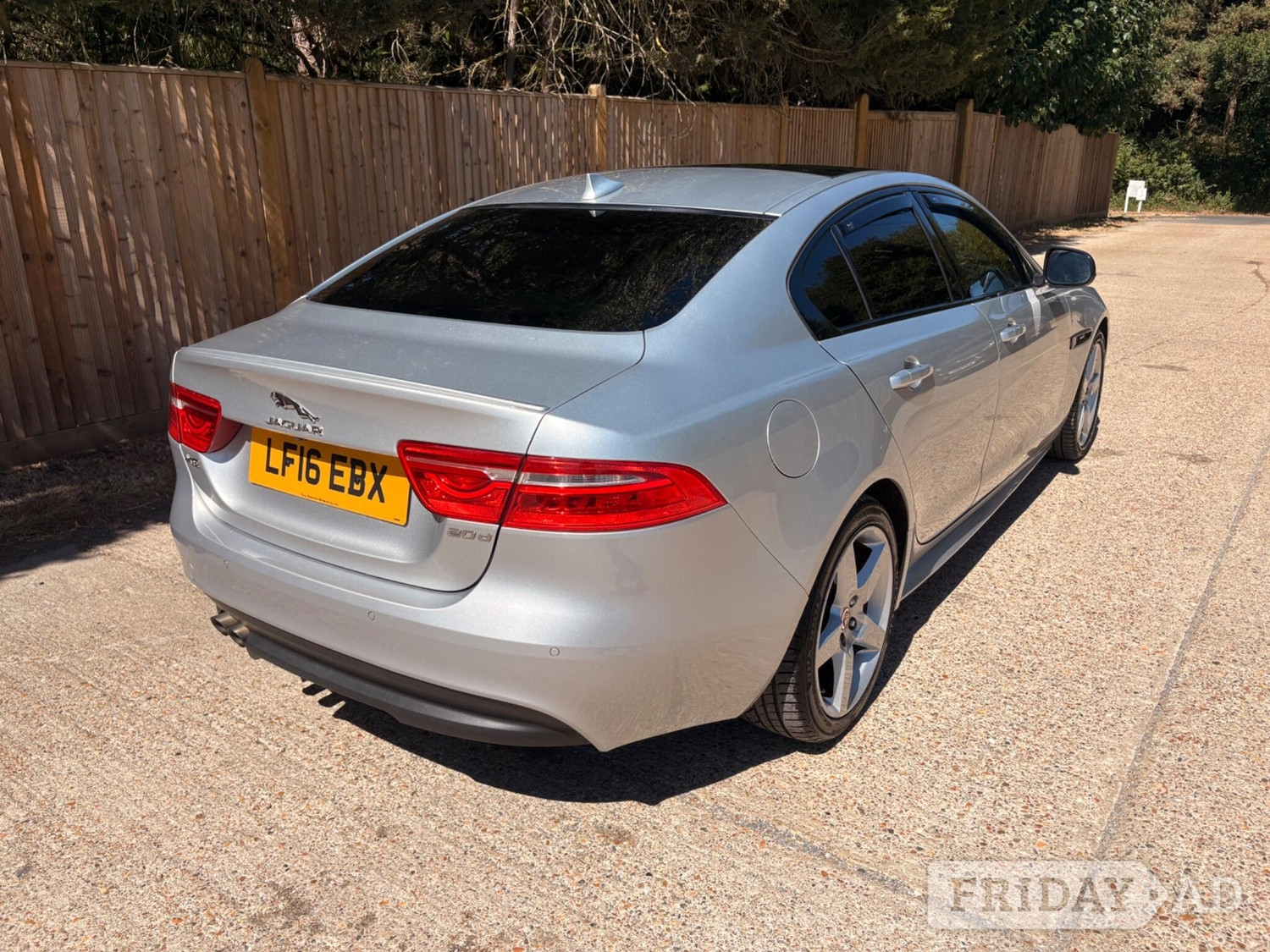 [ berth ]Jaguar XE