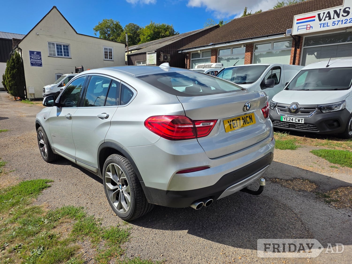 [ berth ]BMW X4
