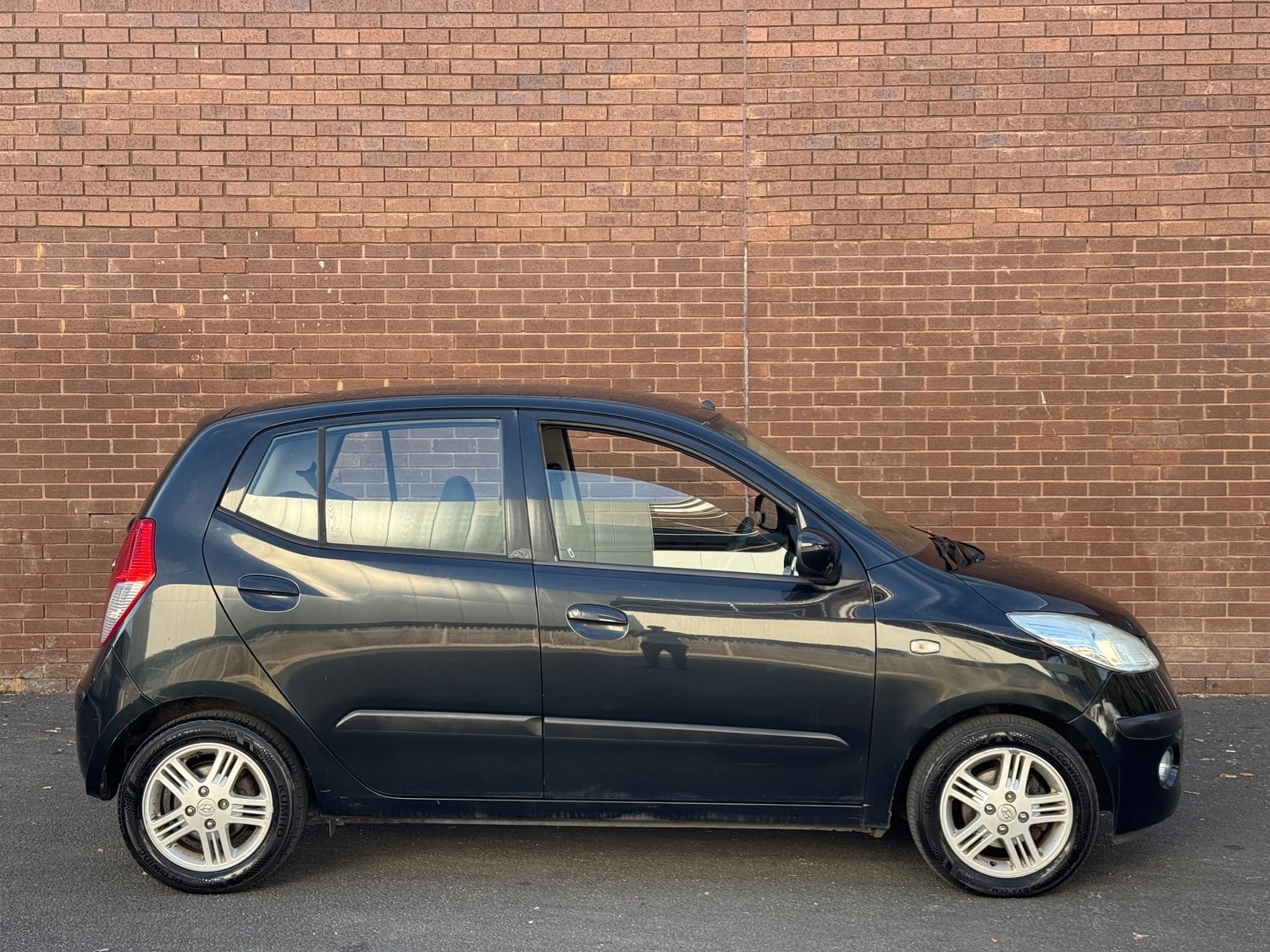Hyundai i10 2009 - Cars in Ashford