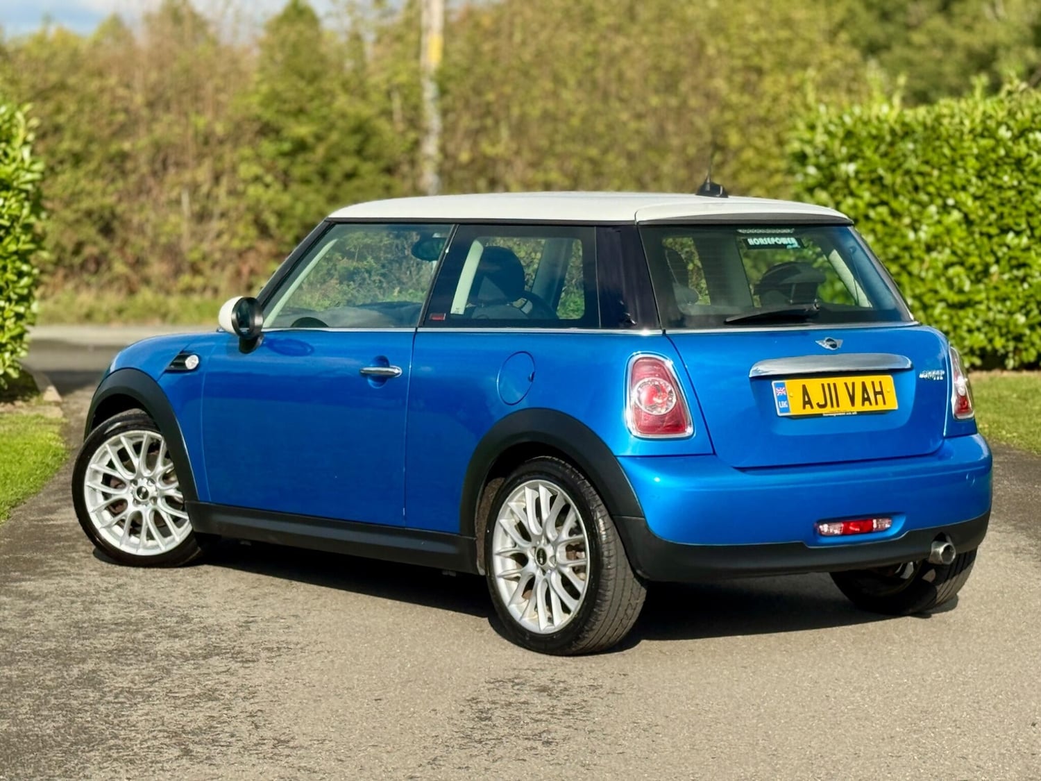 Mini Hatch Copthorne