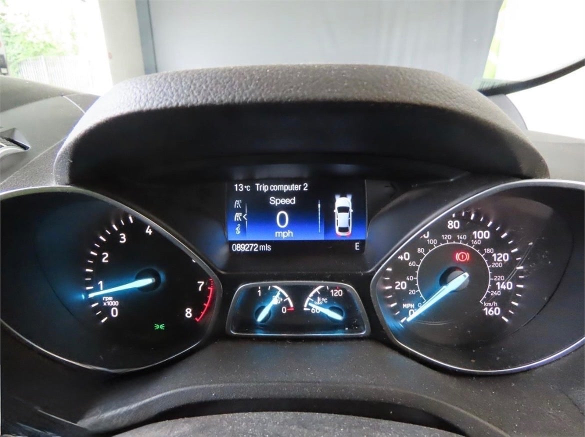 [ berth ]Ford Kuga