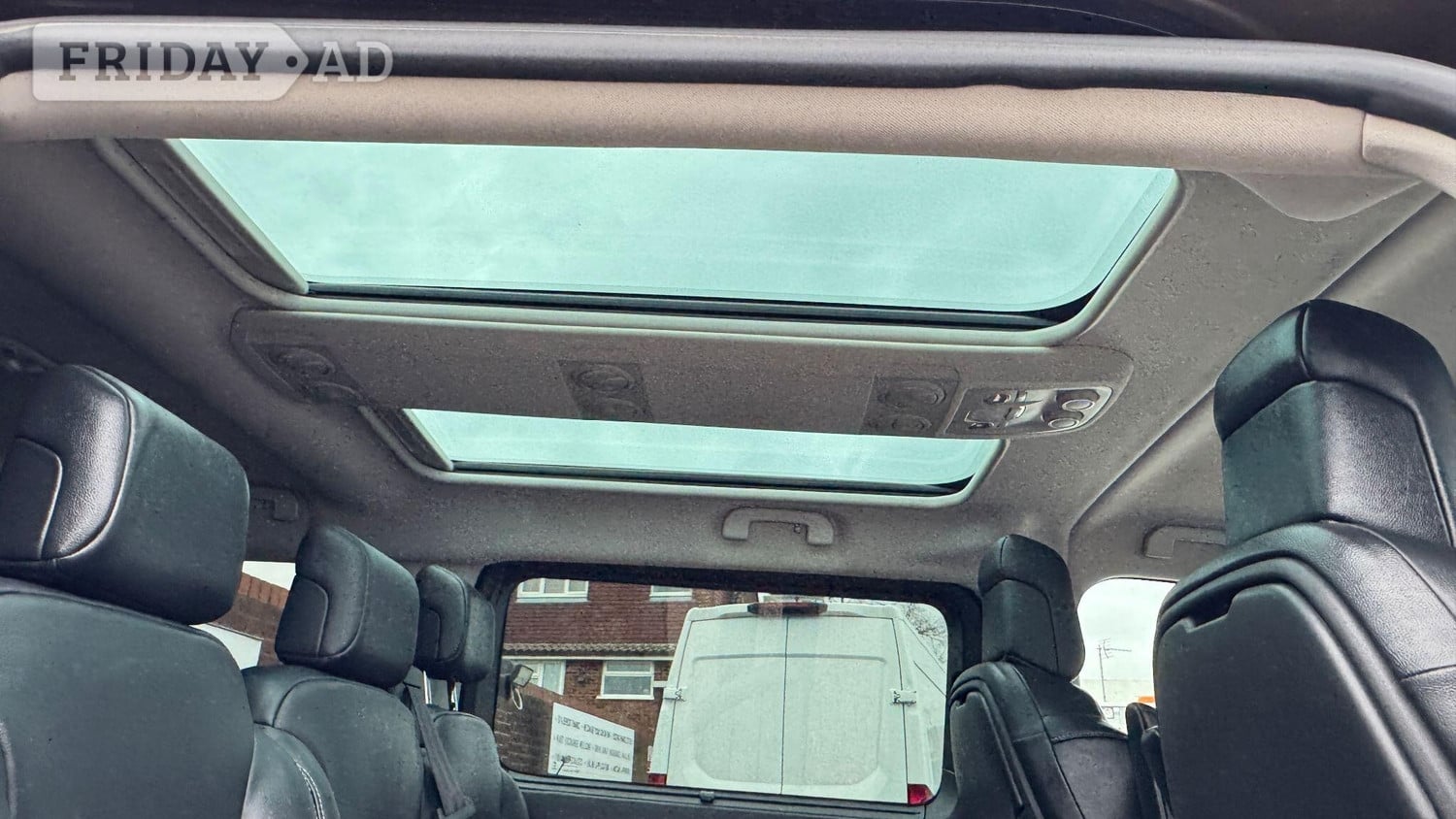 [ berth ]Peugeot Traveller
