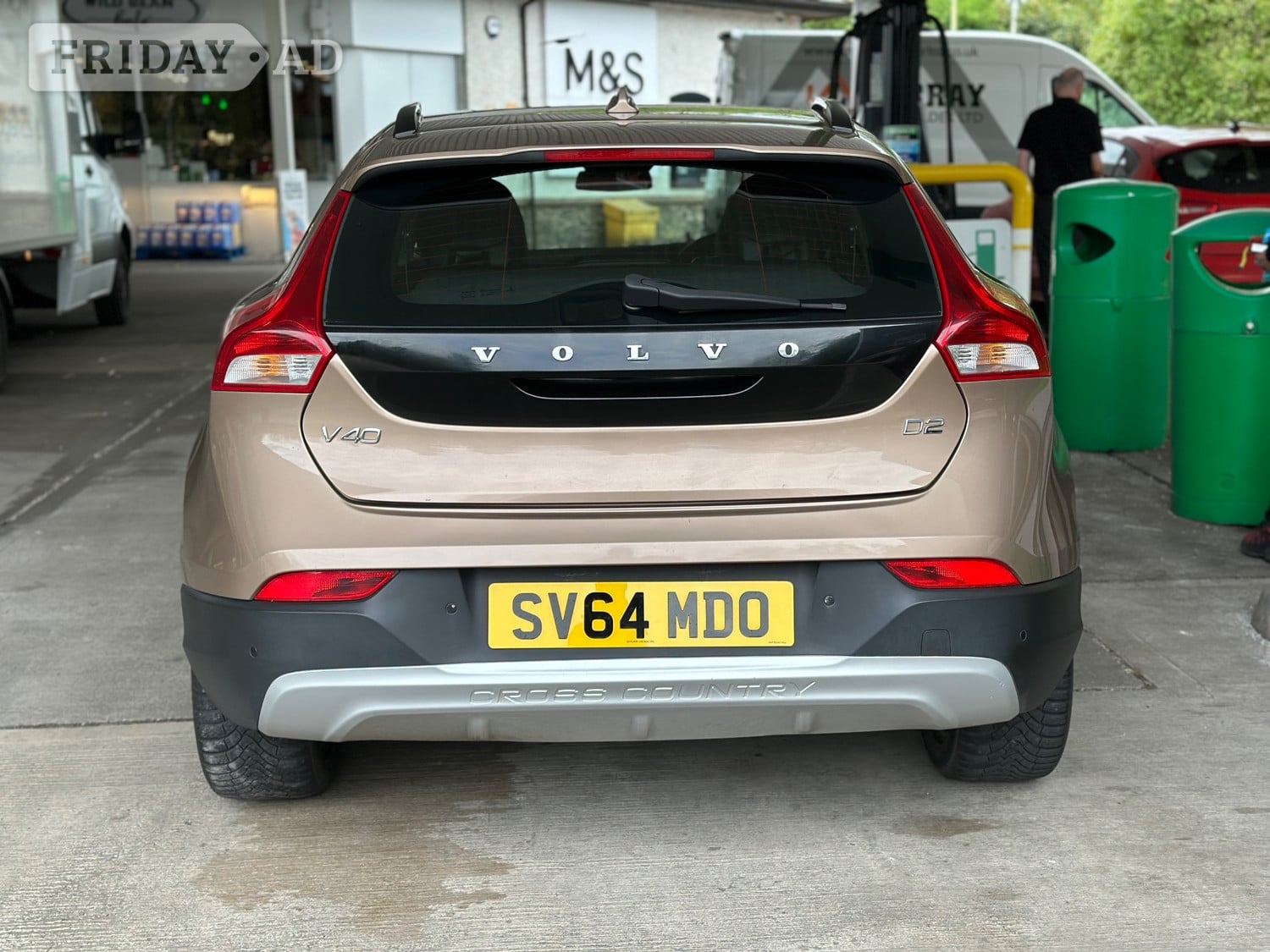 Volvo V40 Cross Country 2014 - Cars