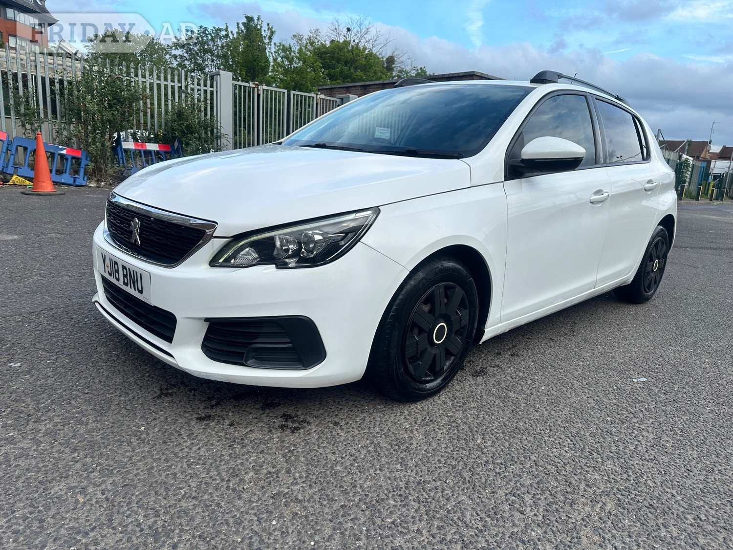 [ berth ]Peugeot 308