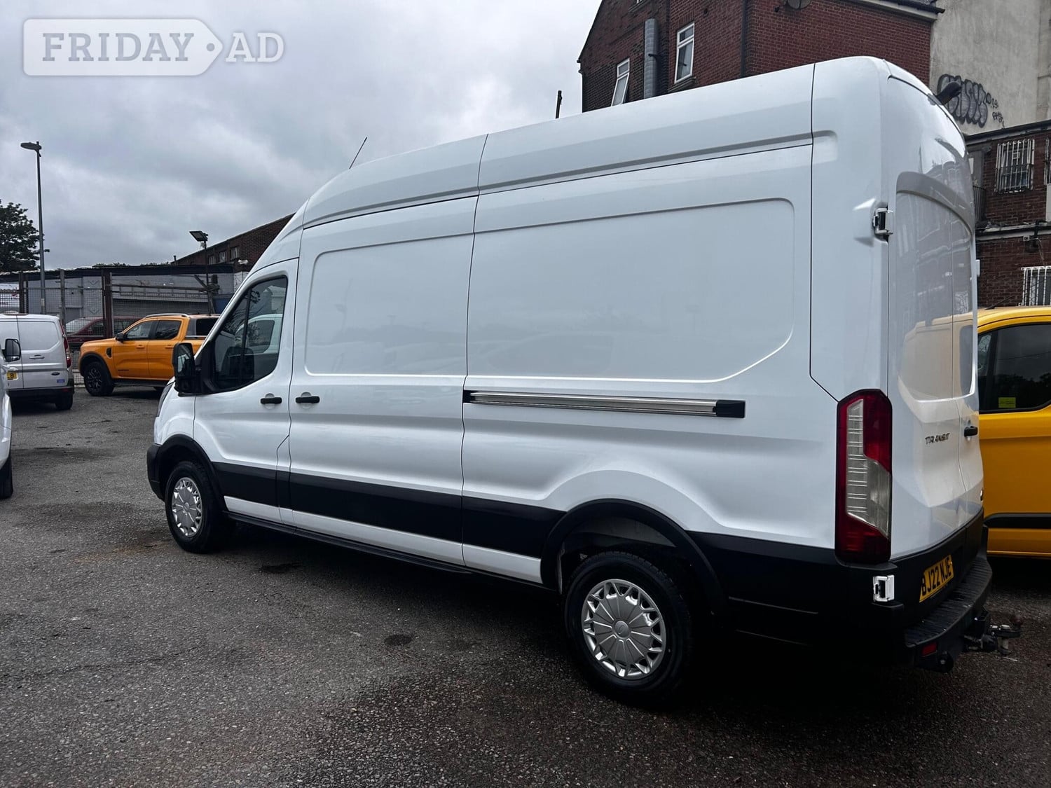 [ berth ]Ford Transit