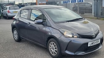 Toyota Yaris 2015
