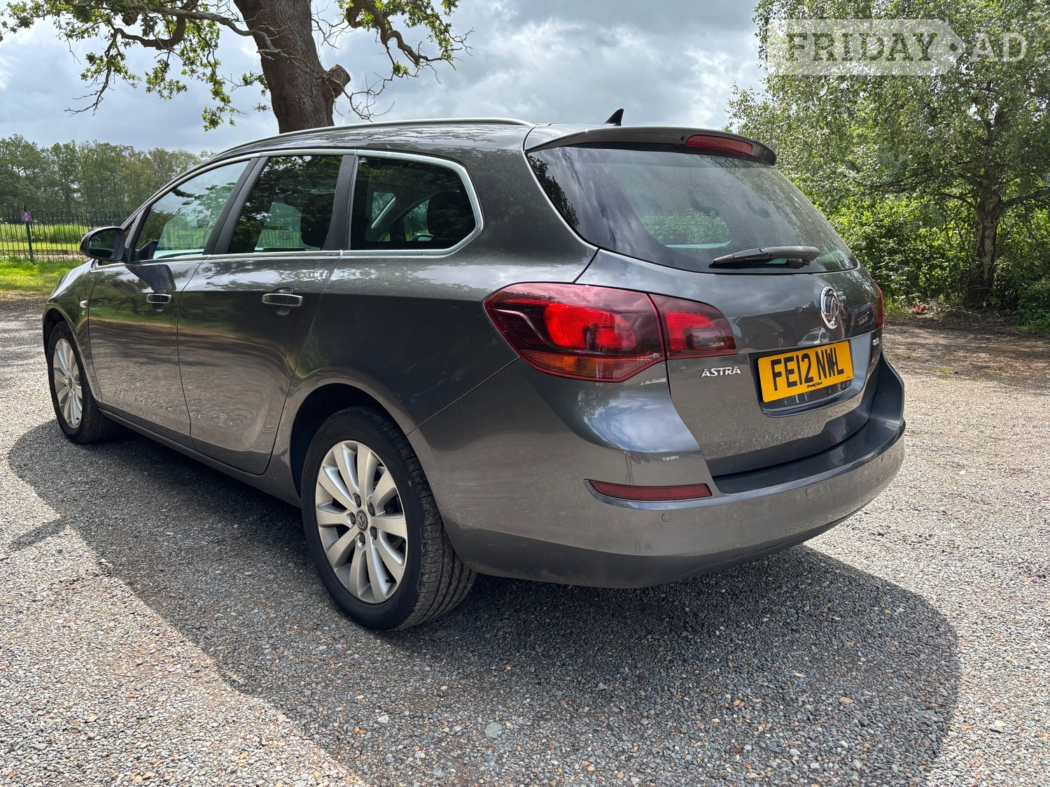 Vauxhall Astra 2012 - Cars