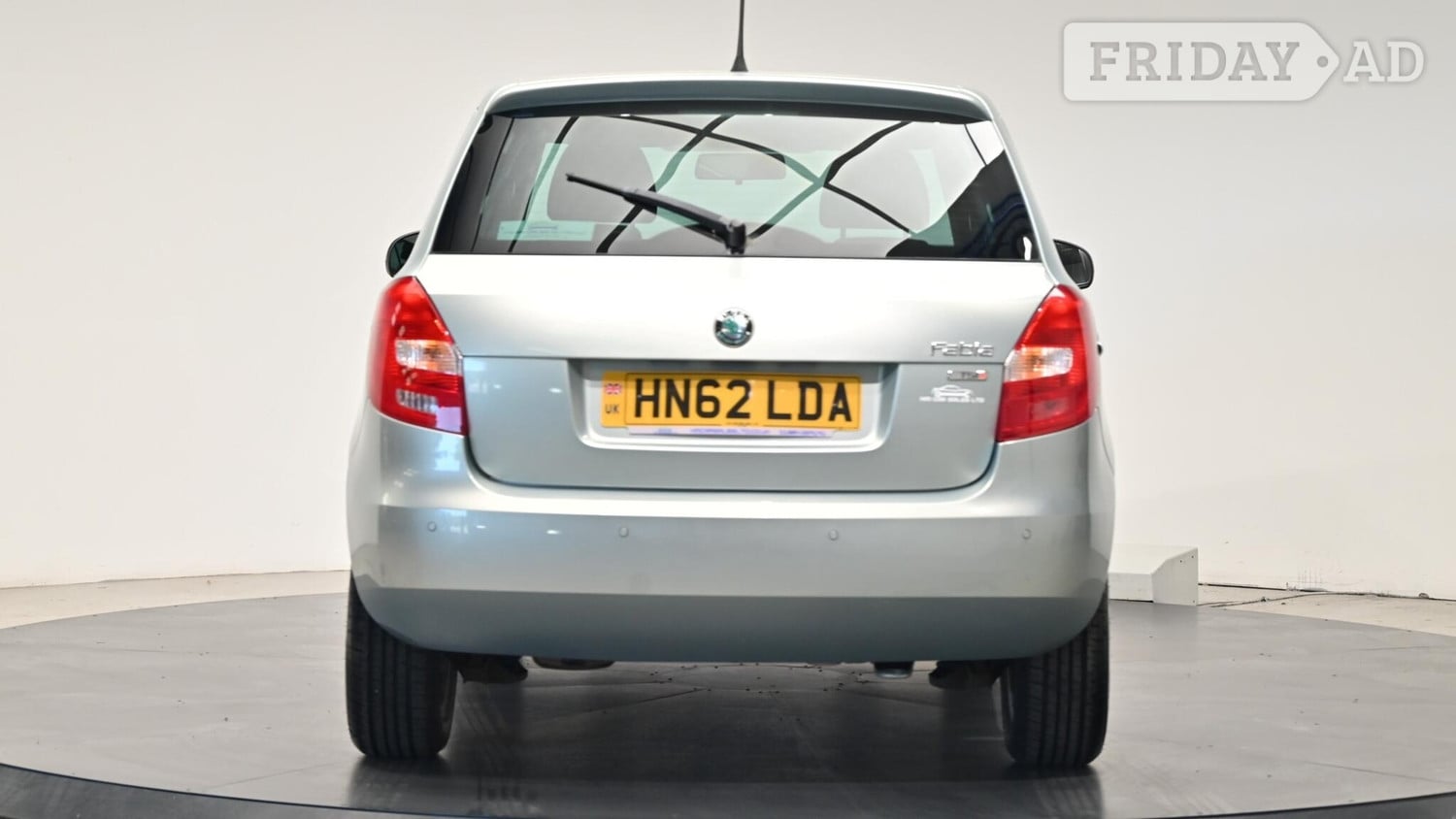 Skoda Fabia 2012 - Cars