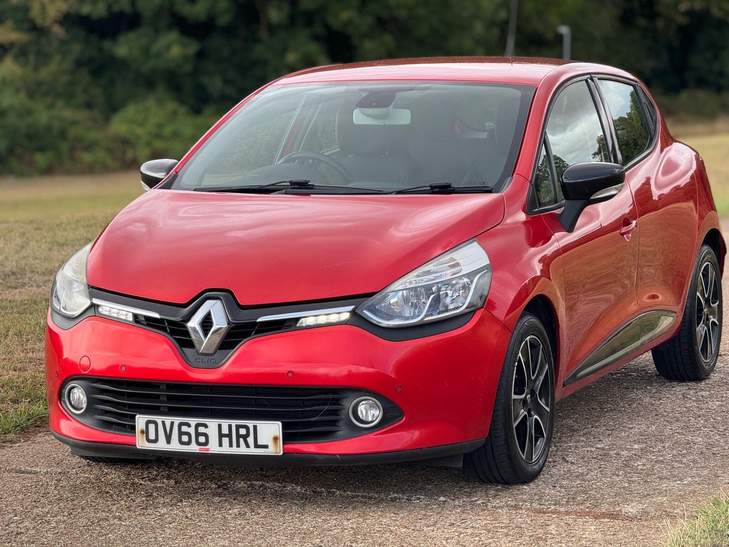 [ berth ]Renault Clio