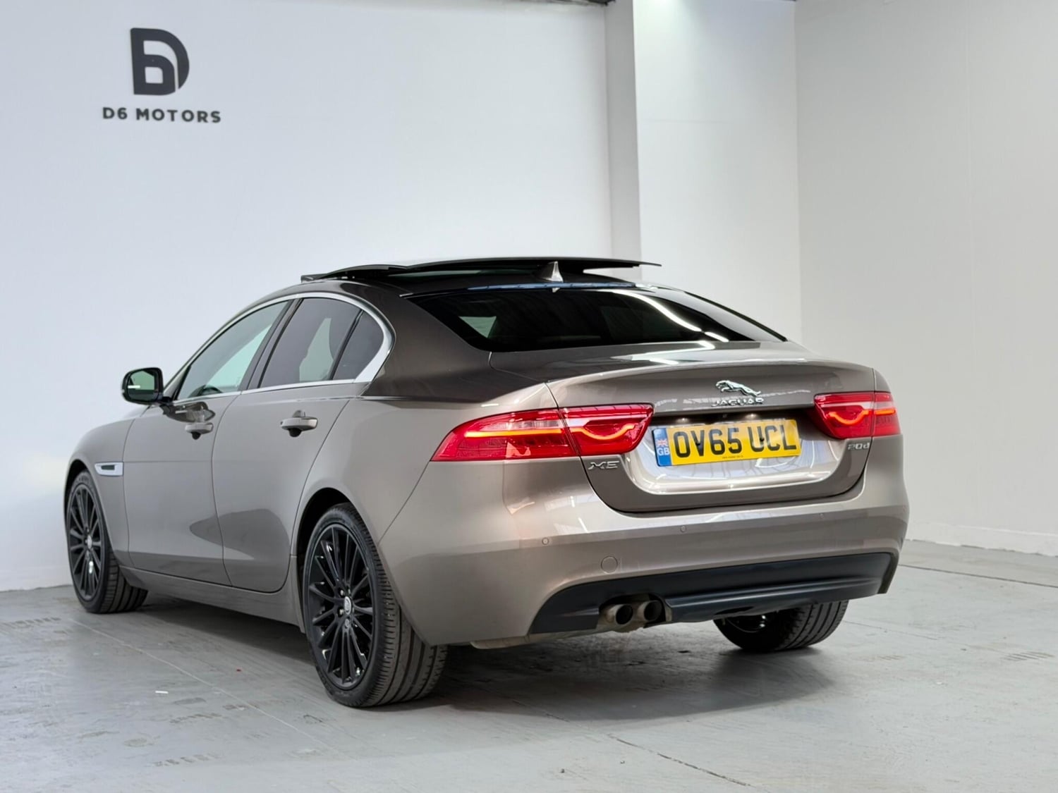 Jaguar XE 2015 - Cars in Brent