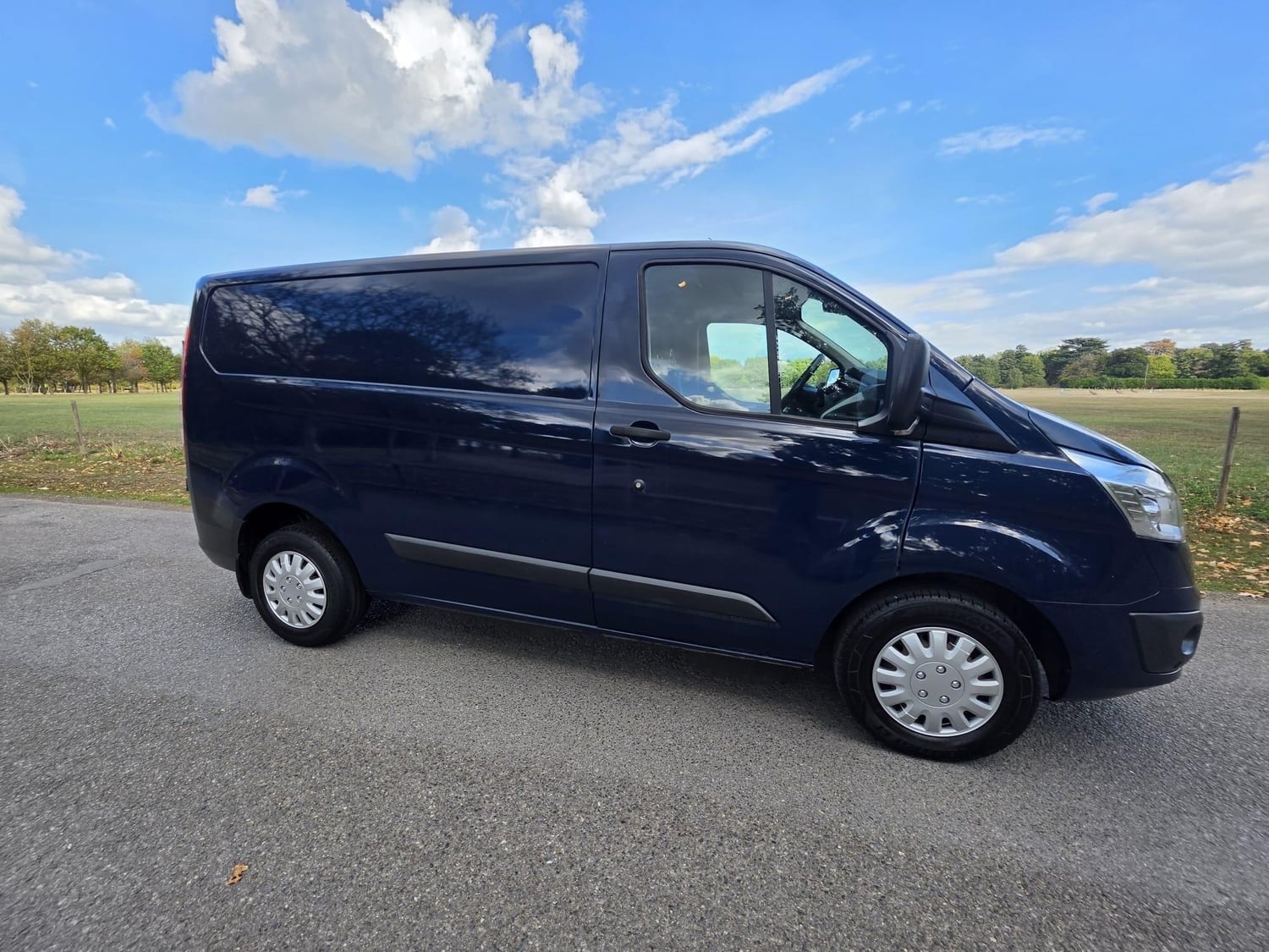Ford Transit Custom 2017 - Vans & Commercial Vehicles in Slough